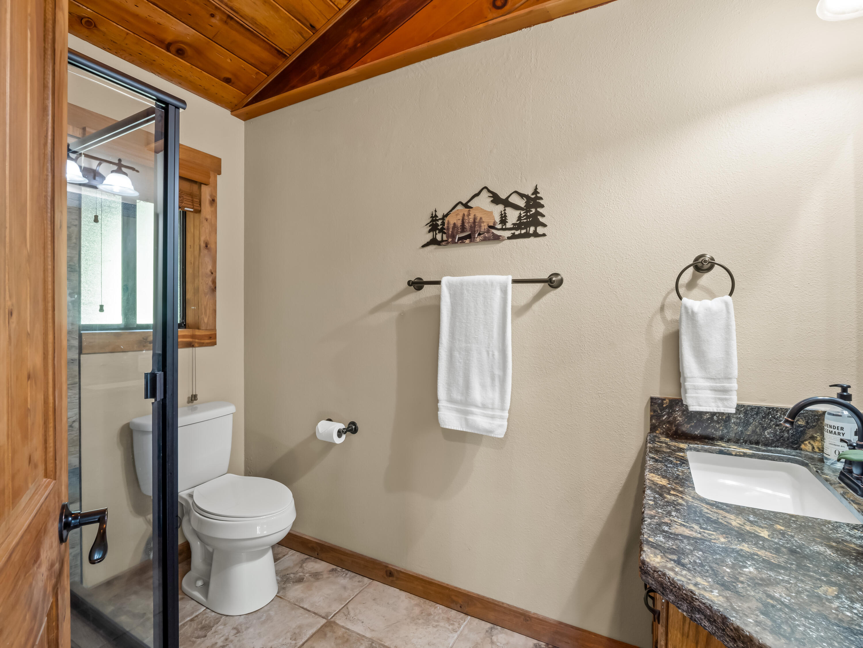 39411 Pond Ln, Shaver Lake, CA 93664