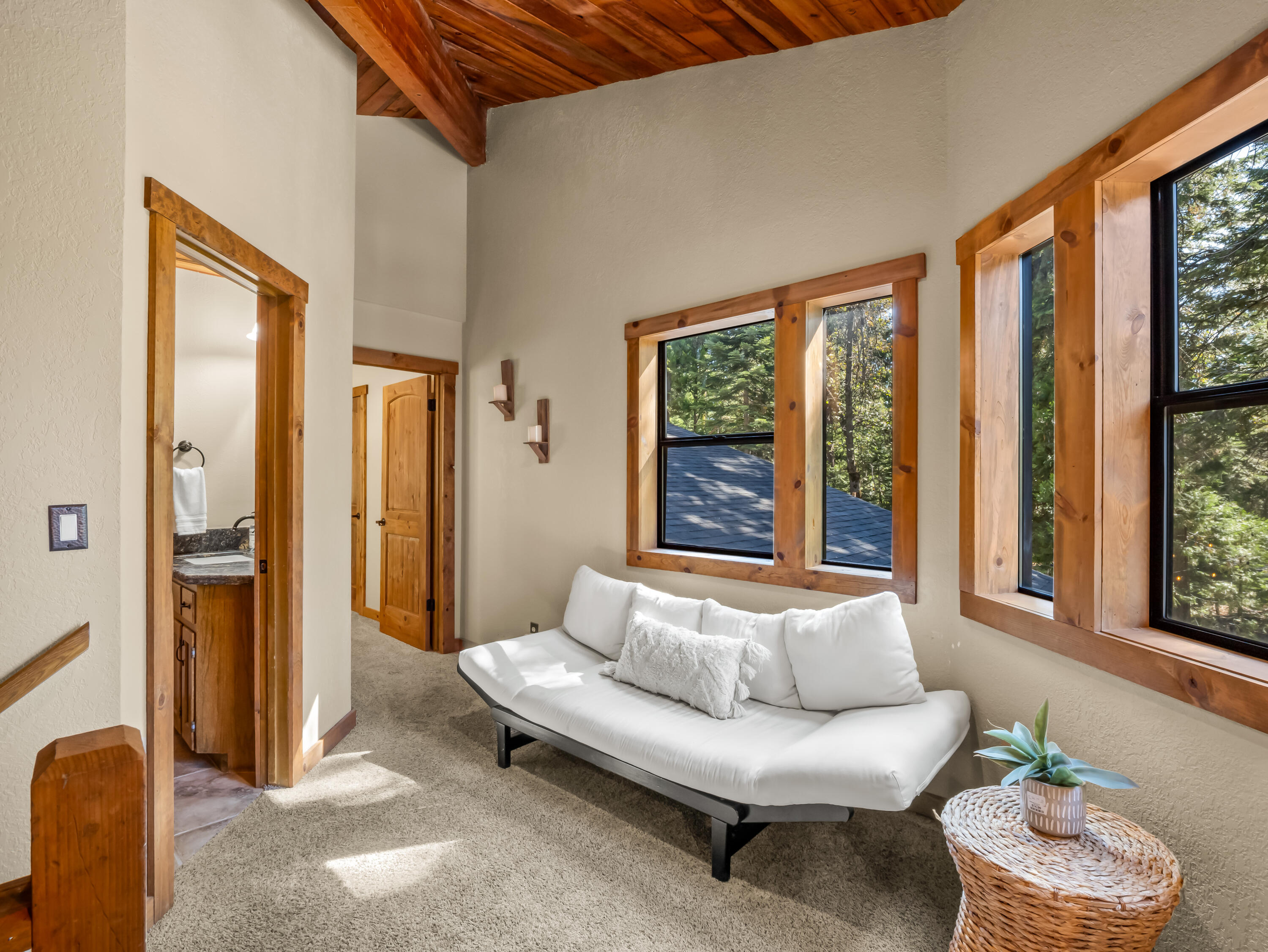 39411 Pond Ln, Shaver Lake, CA 93664