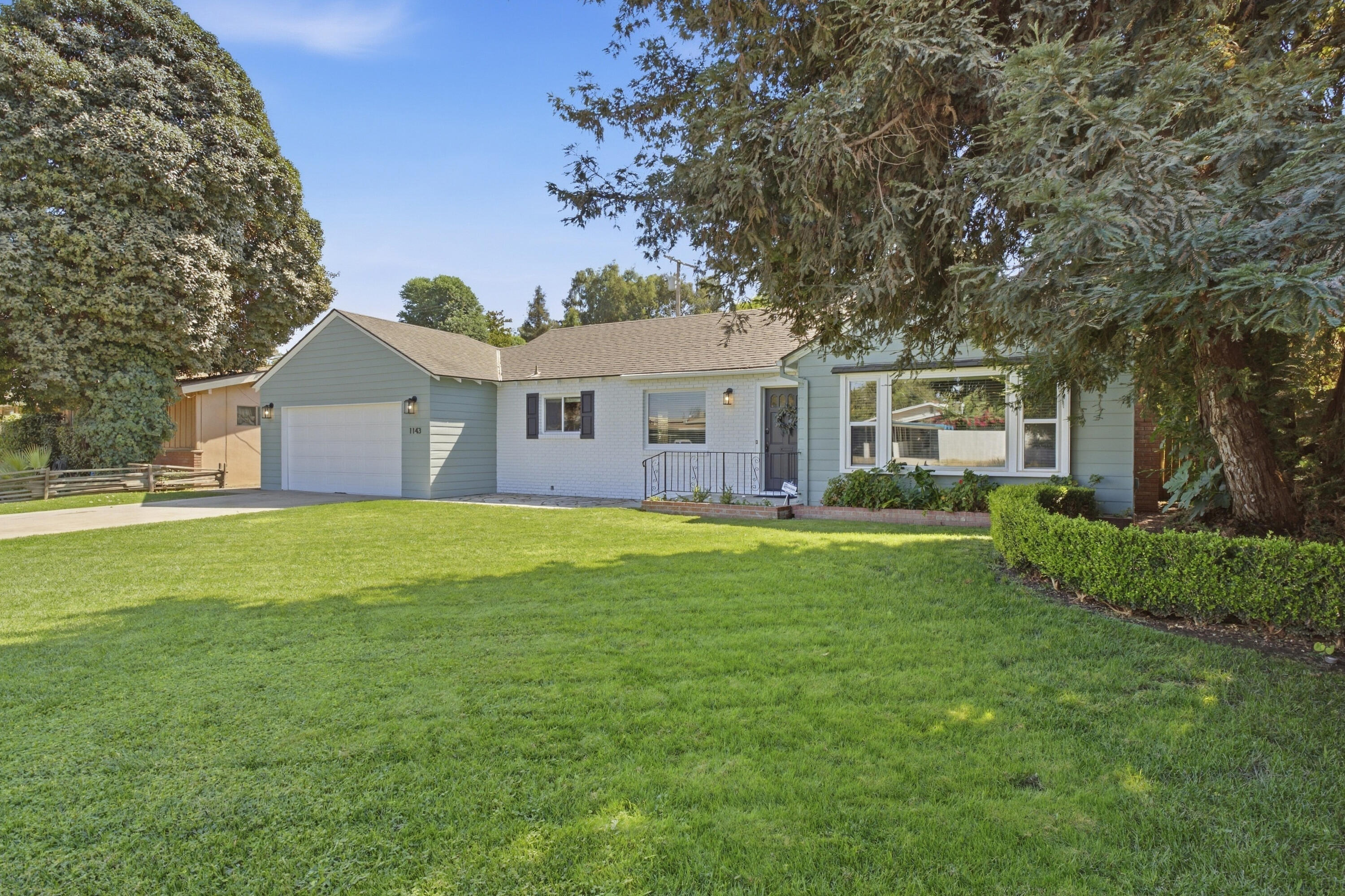 1143 W Howard Ave, Visalia, CA 93277