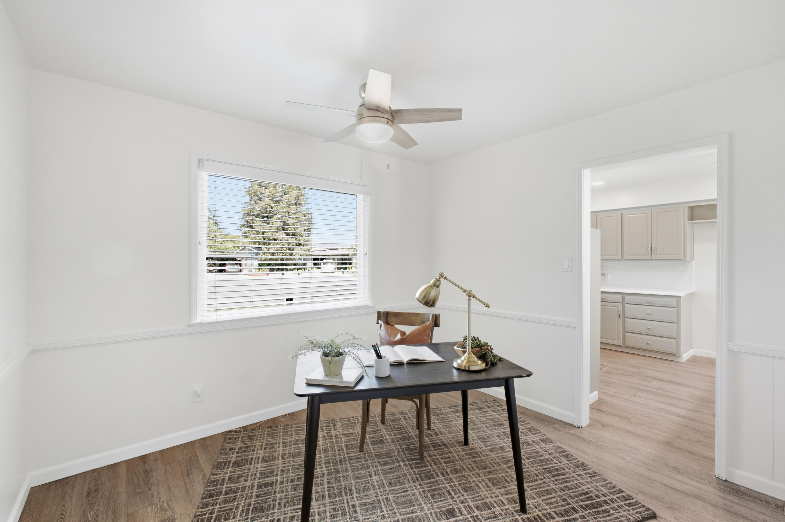 1143 W Howard Ave, Visalia, CA 93277