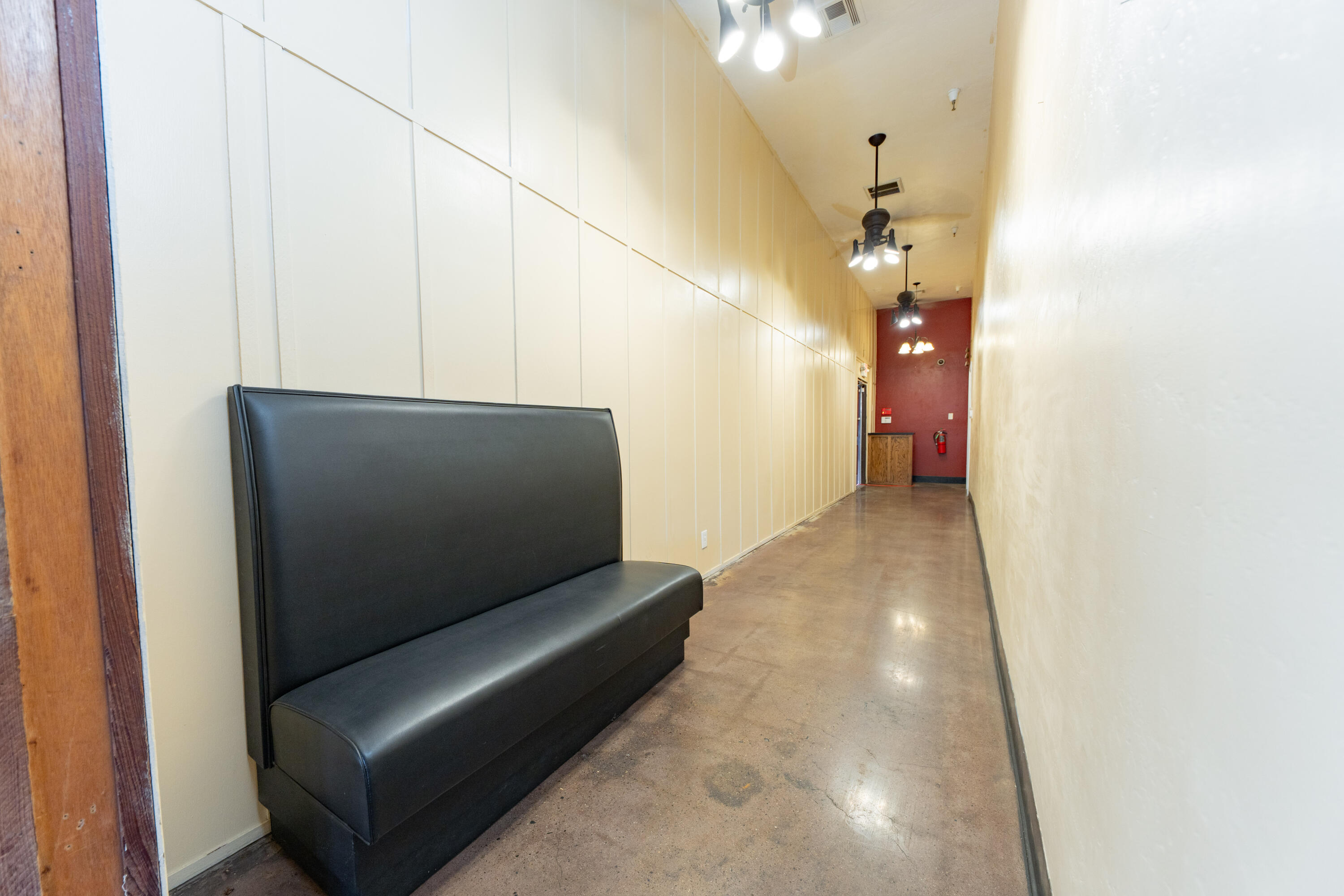 615 N Main St, Porterville, CA 93257