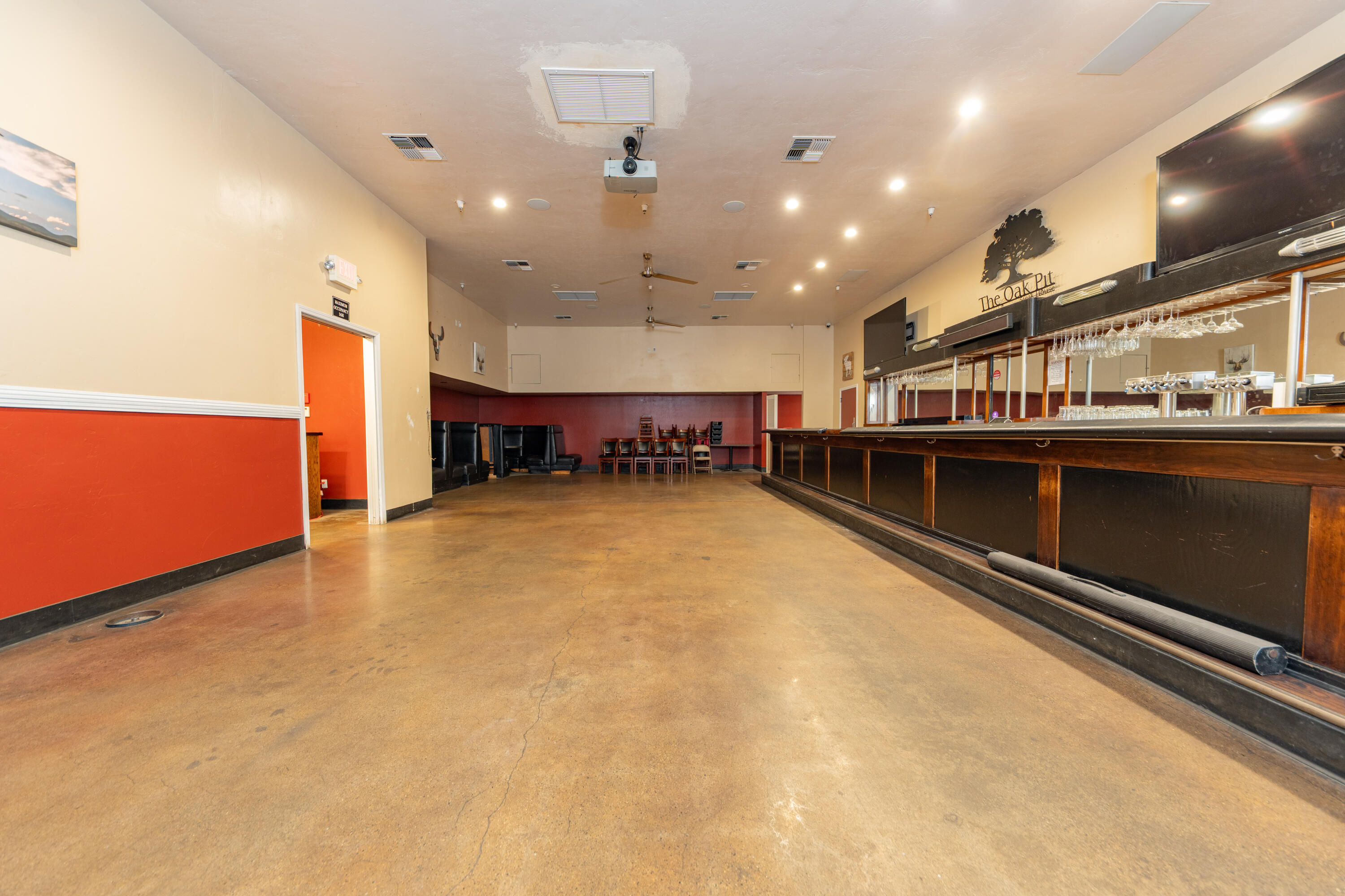 615 N Main St, Porterville, CA 93257