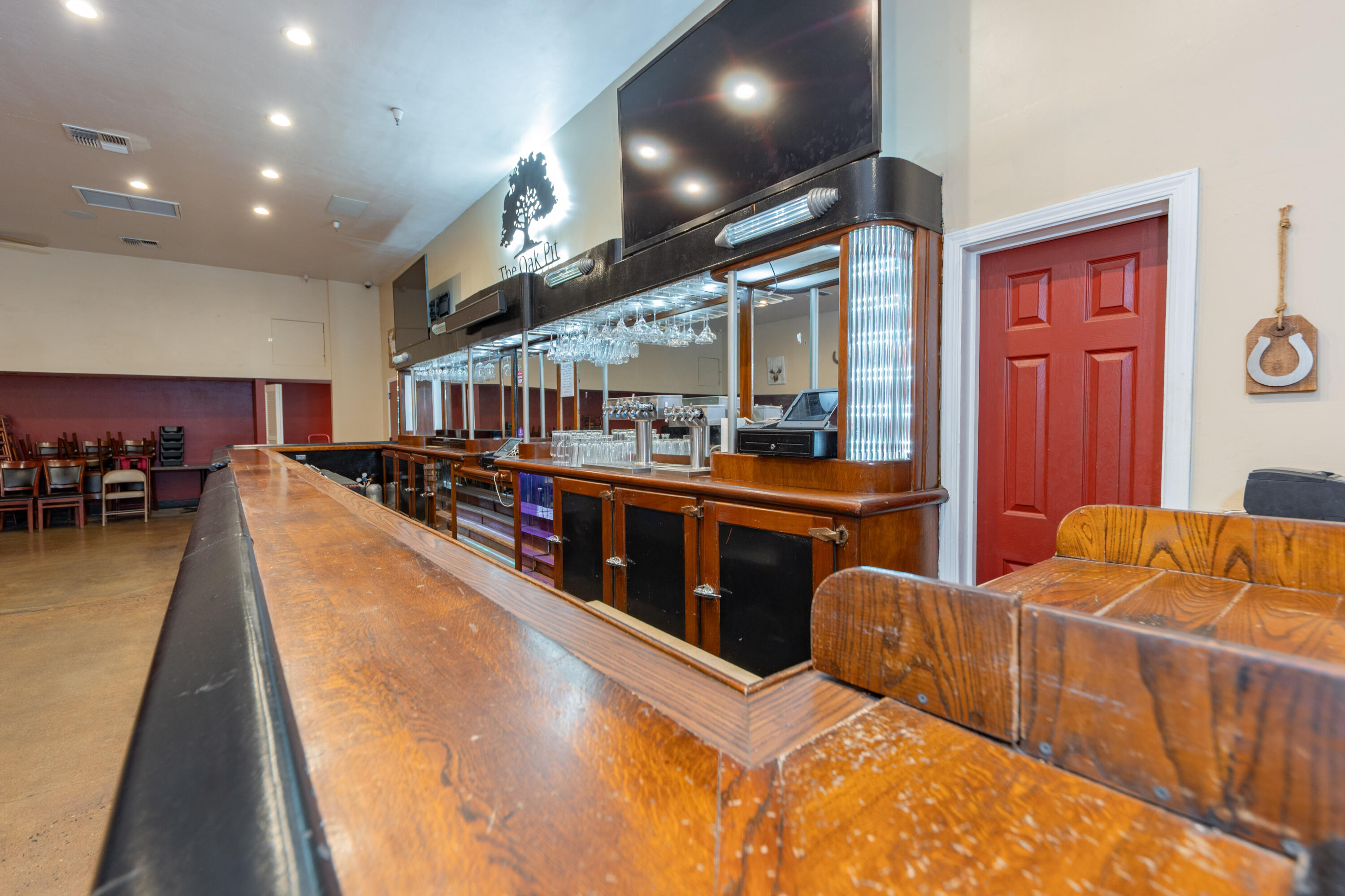 615 N Main St, Porterville, CA 93257