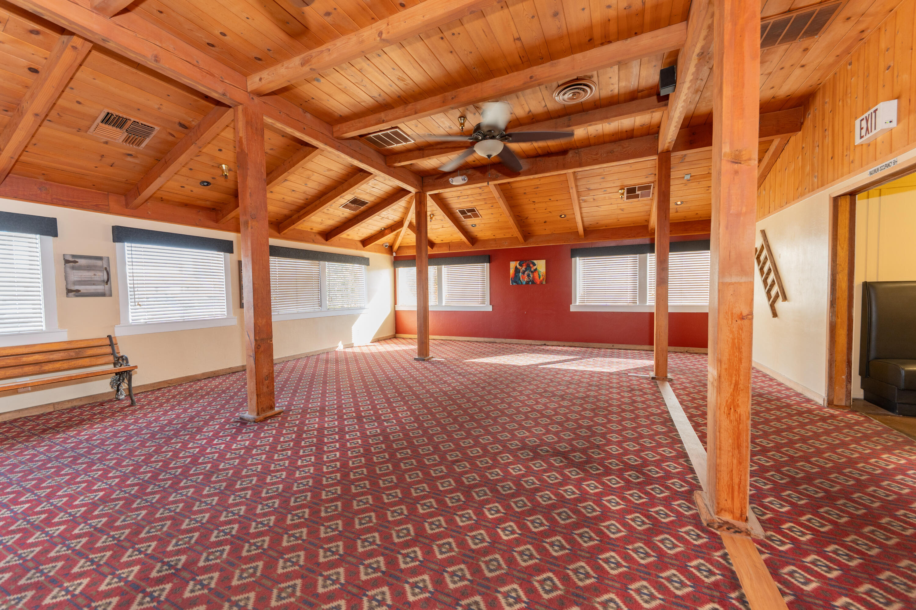 615 N Main St, Porterville, CA 93257