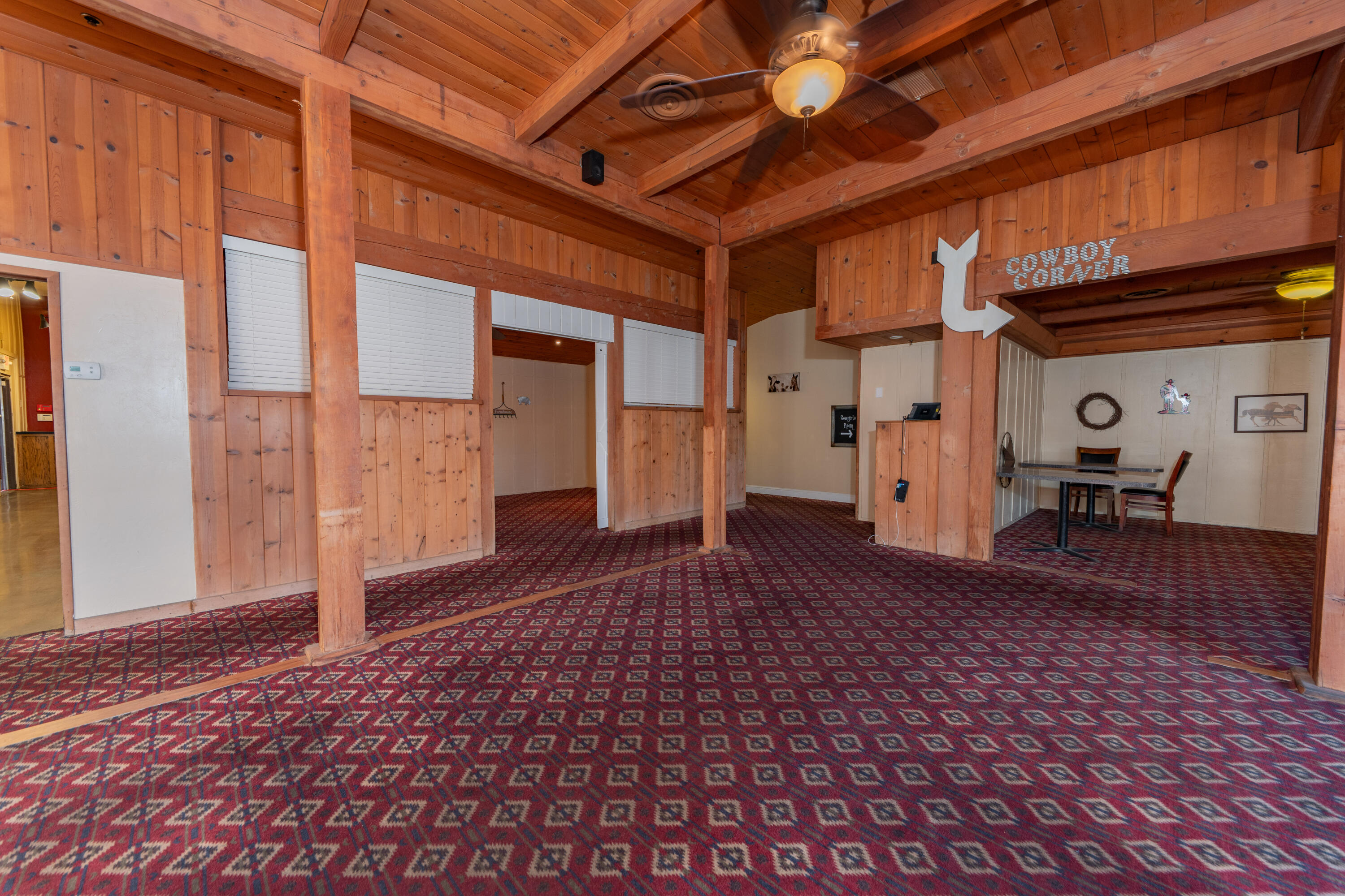 615 N Main St, Porterville, CA 93257