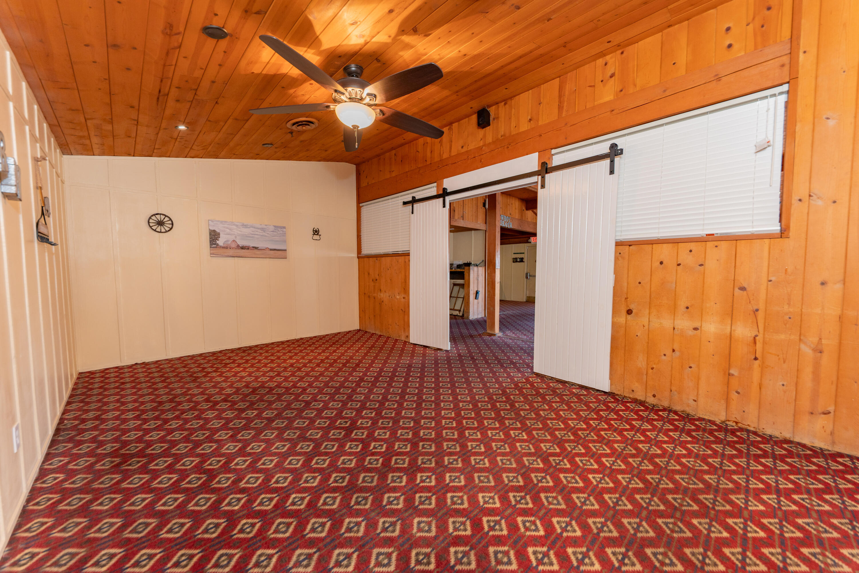 615 N Main St, Porterville, CA 93257