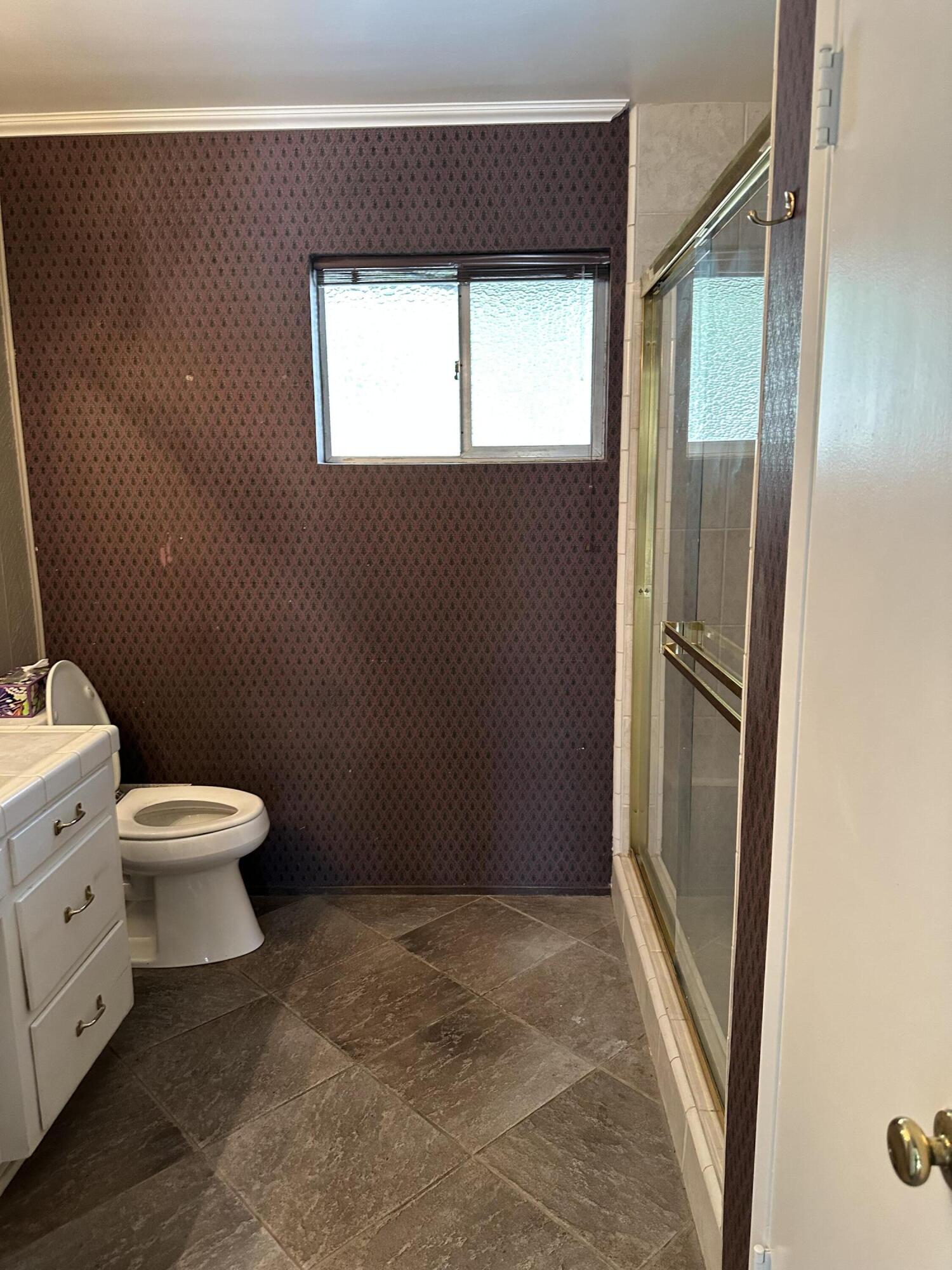 336 Lindale St #1, Porterville, CA 93257