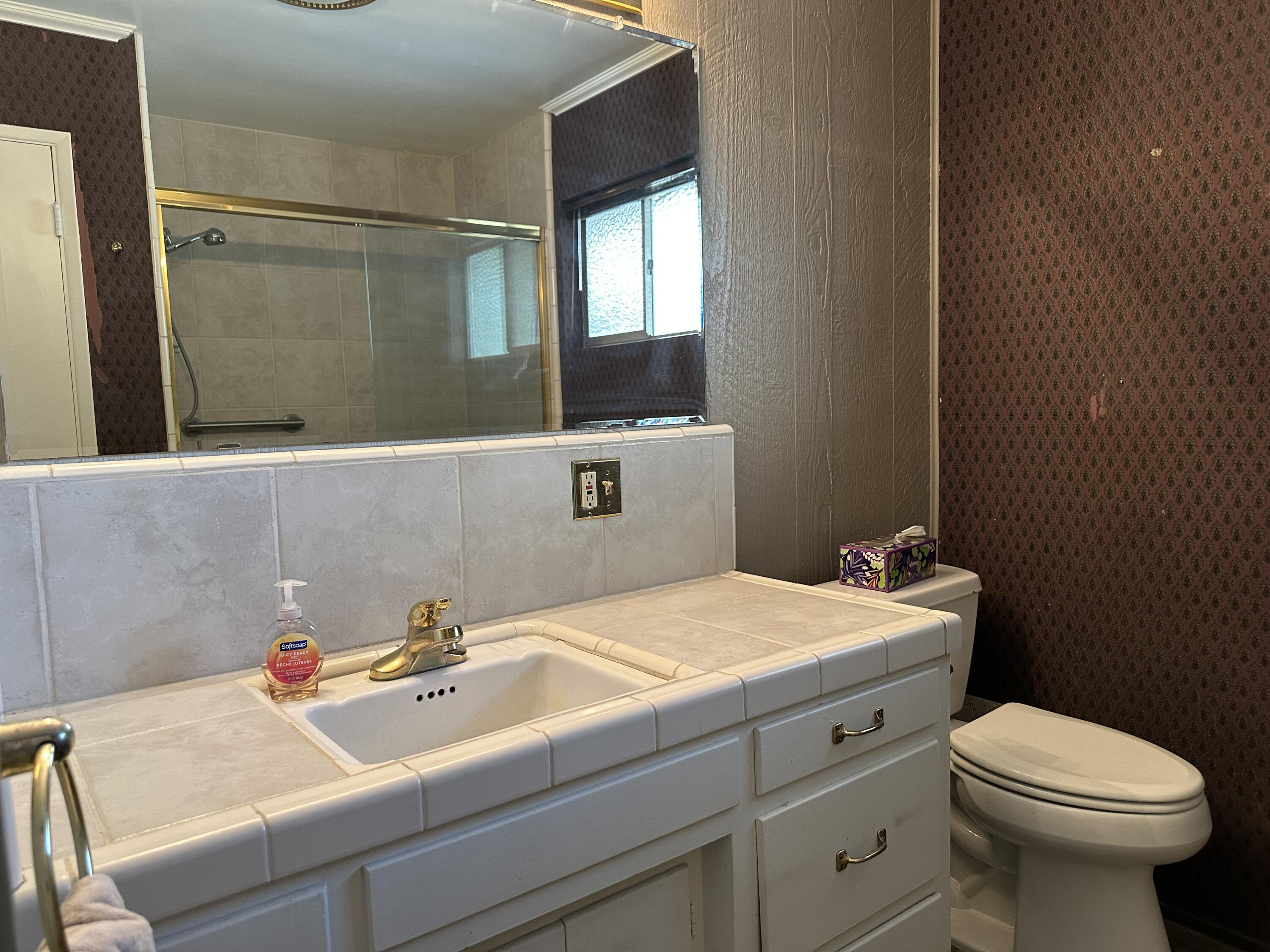 336 Lindale St #1, Porterville, CA 93257