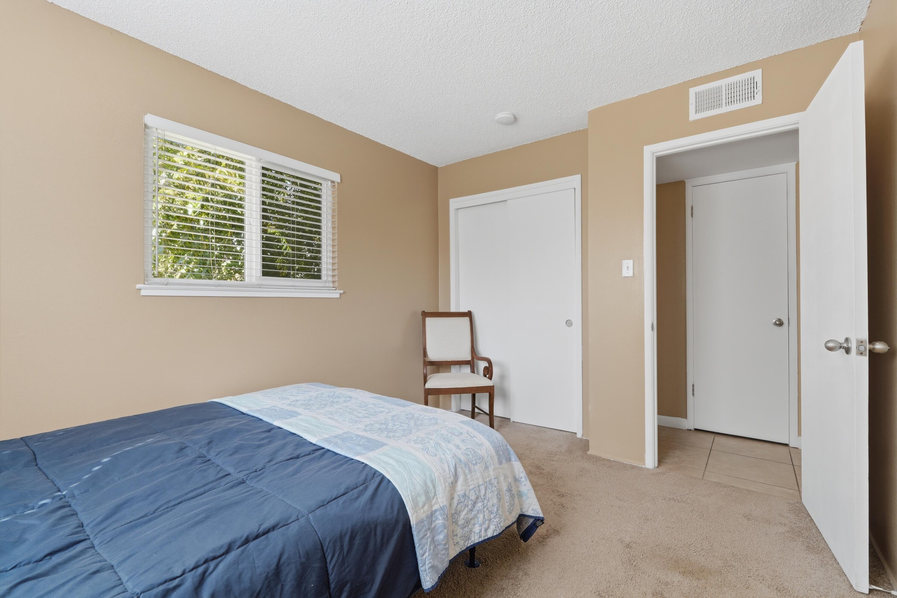 1435 Davis St, Hanford, CA 93230
