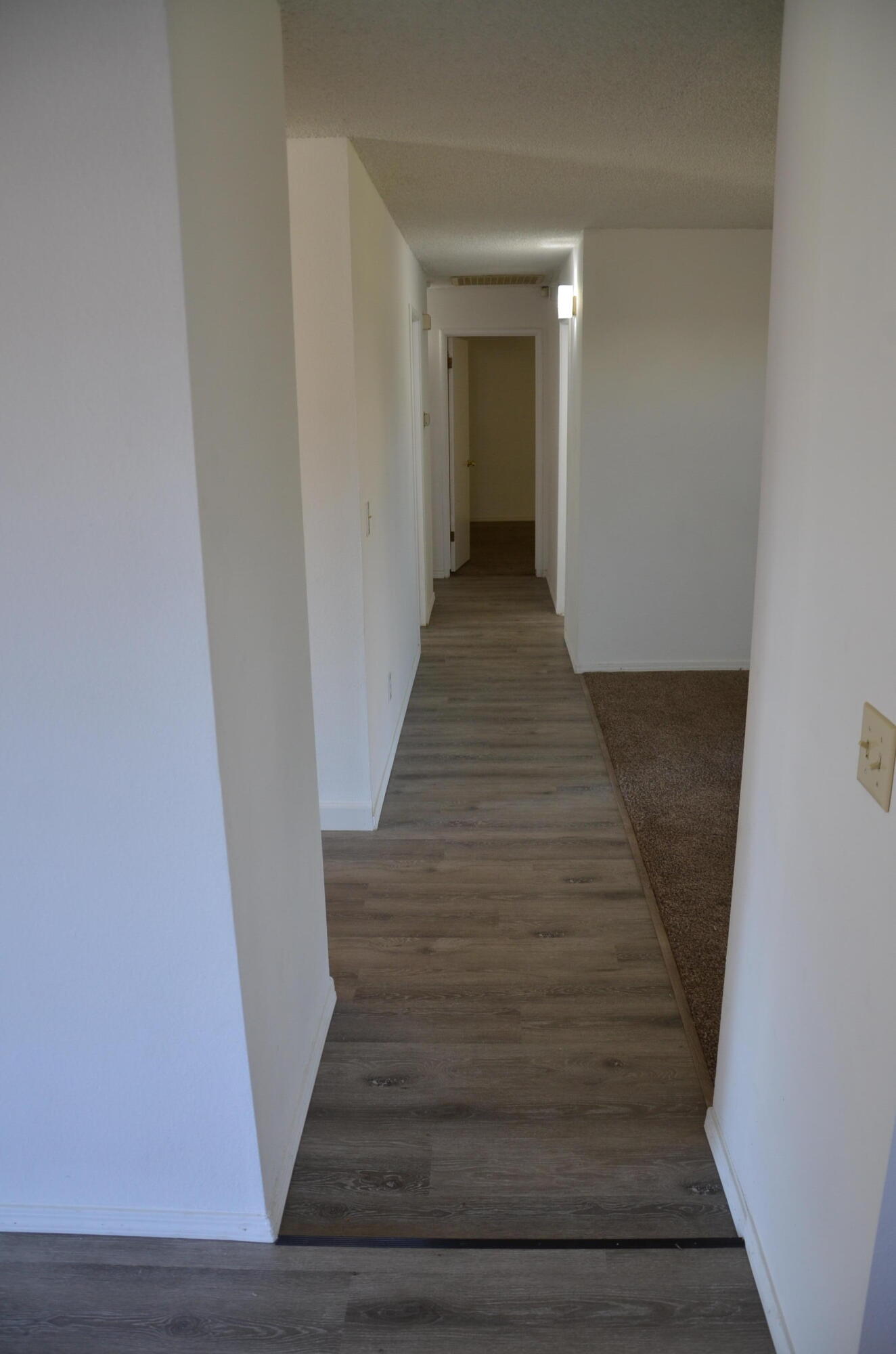 1700 W La Vida Ave, Visalia, CA 93277
