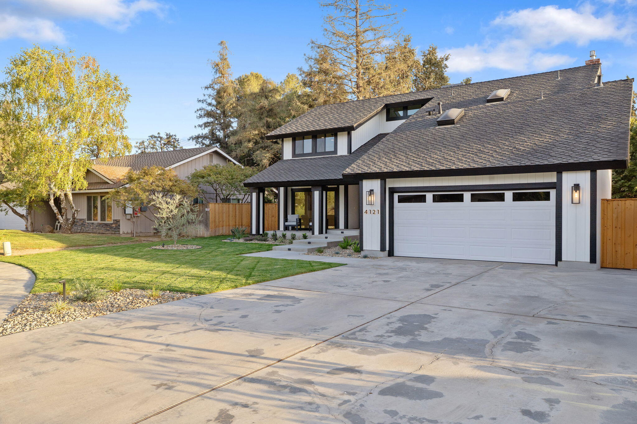 4121 W Grove Ct, Visalia, CA 93291