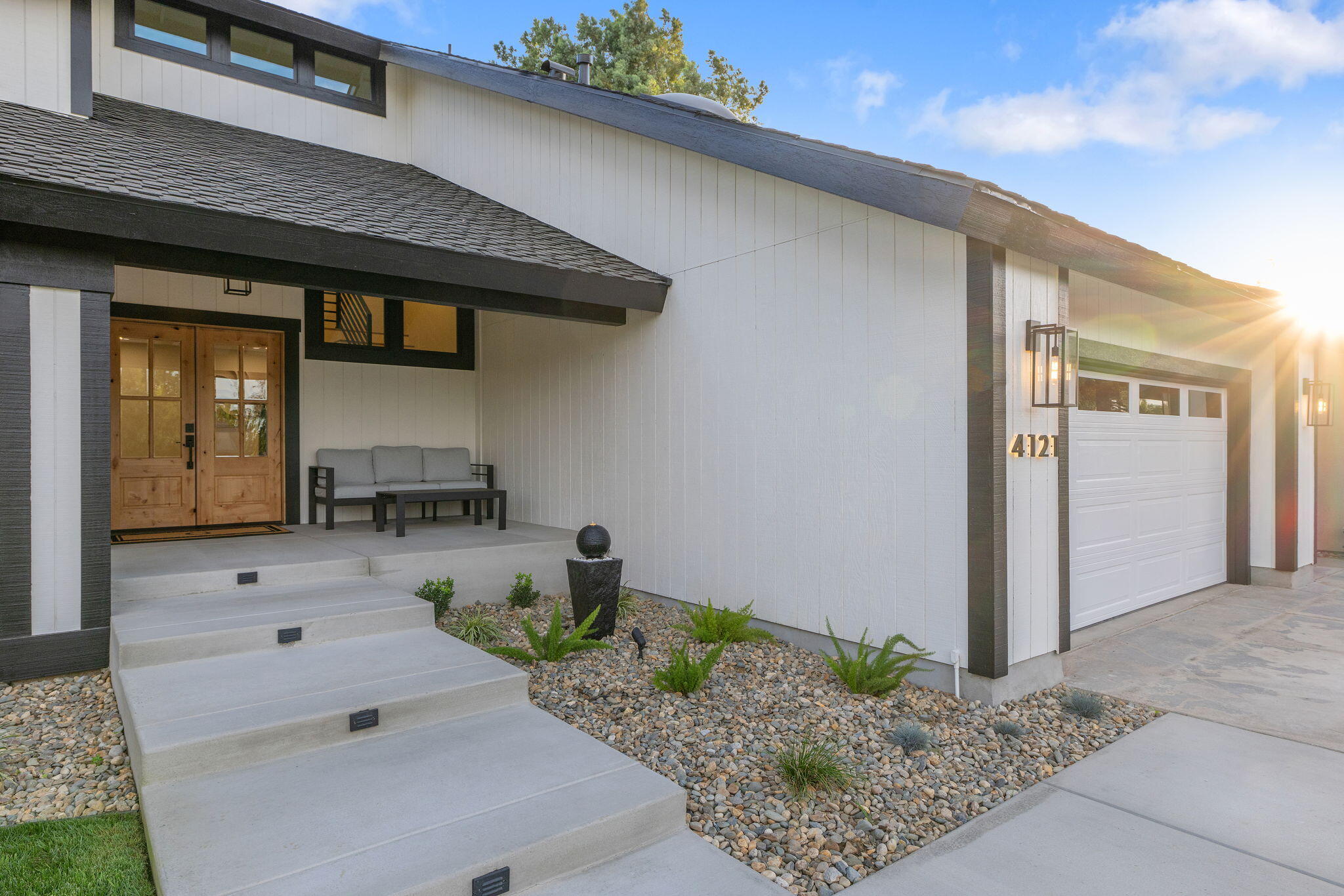 4121 W Grove Ct, Visalia, CA 93291