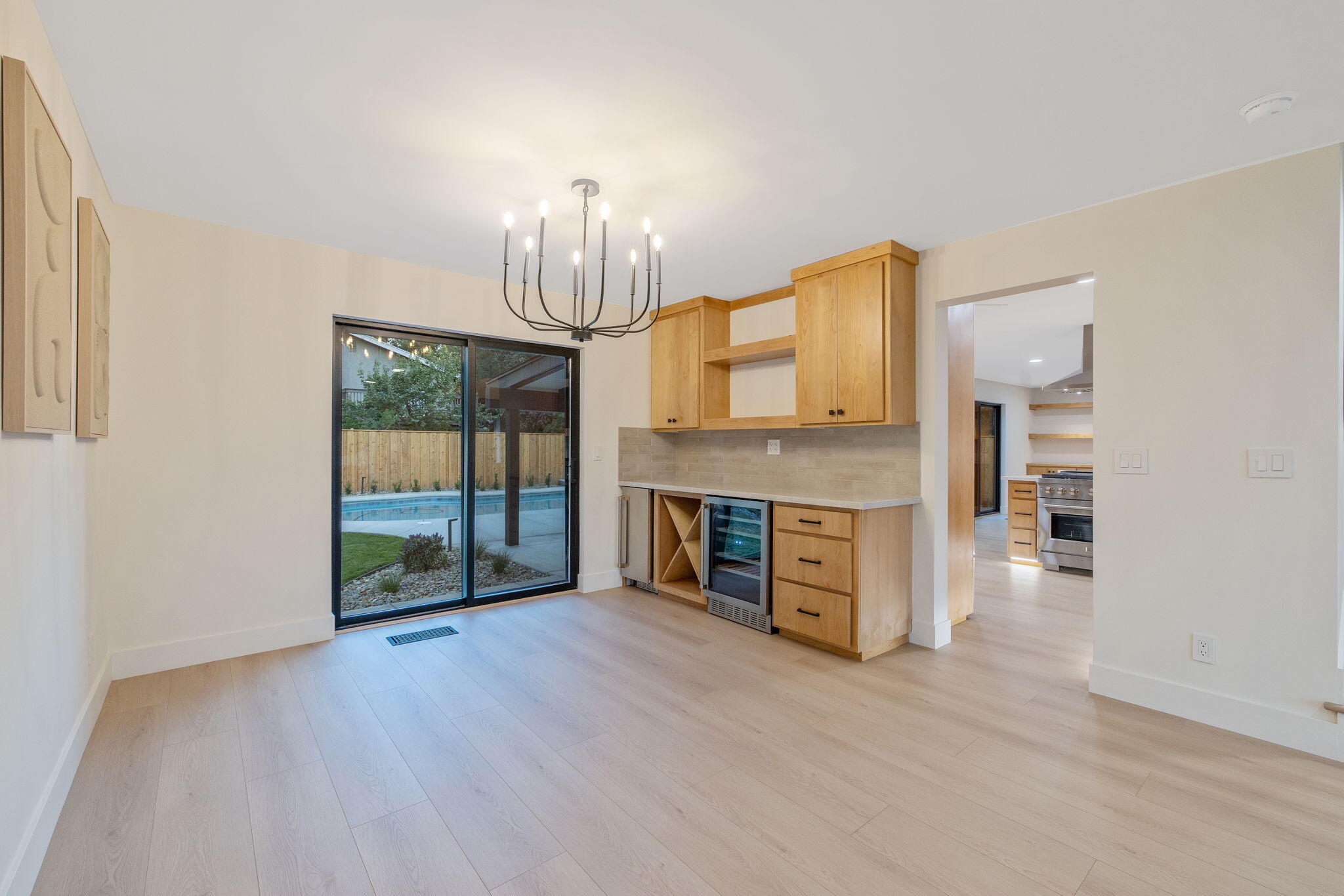 4121 W Grove Ct, Visalia, CA 93291
