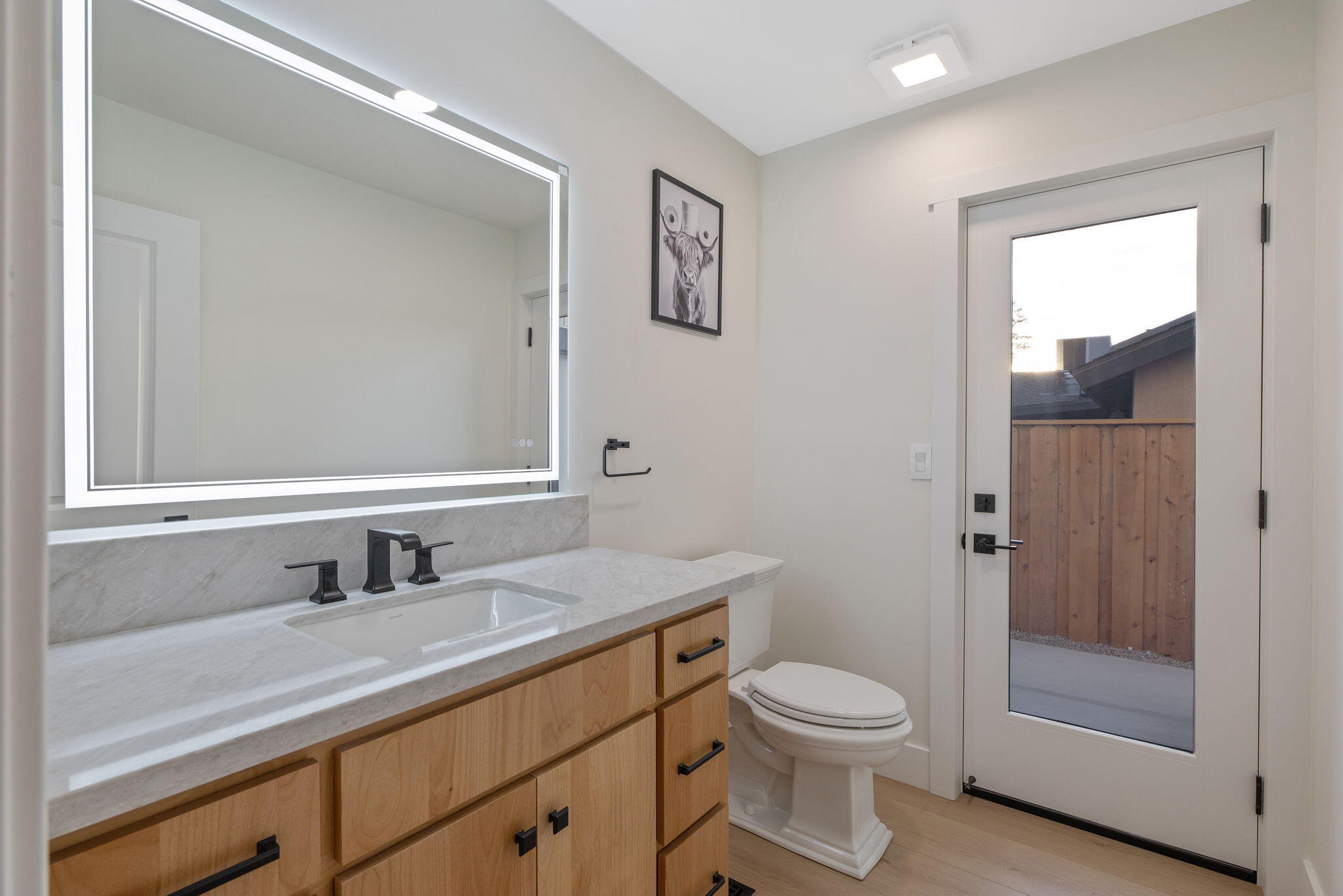 4121 W Grove Ct, Visalia, CA 93291