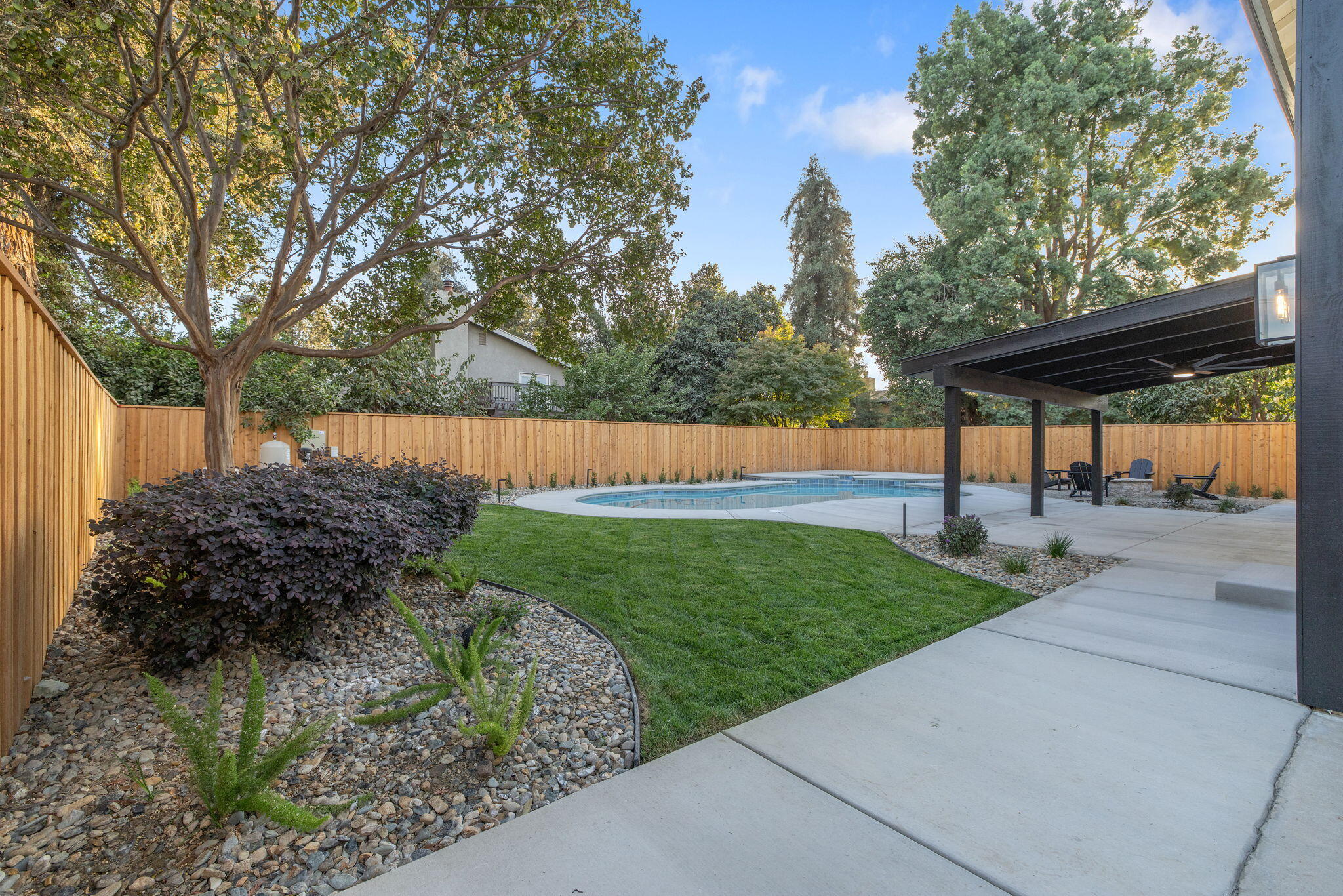 4121 W Grove Ct, Visalia, CA 93291