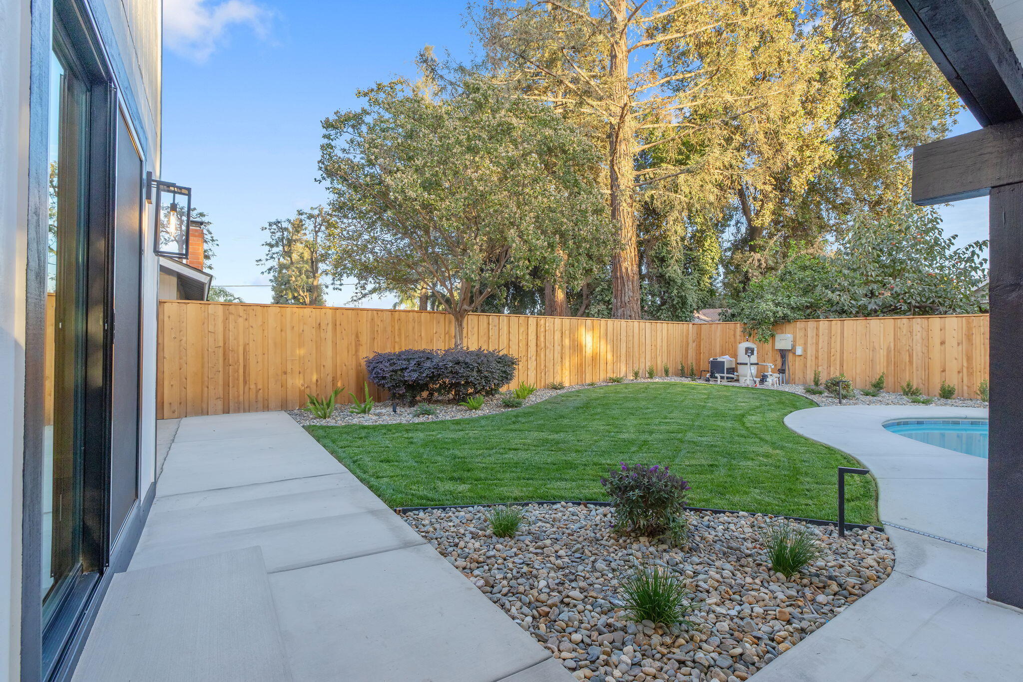 4121 W Grove Ct, Visalia, CA 93291