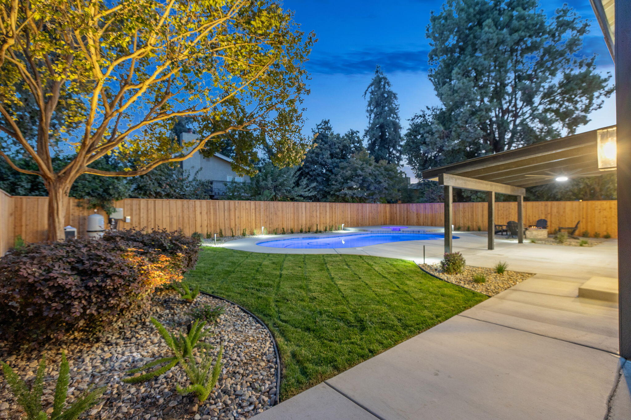 4121 W Grove Ct, Visalia, CA 93291