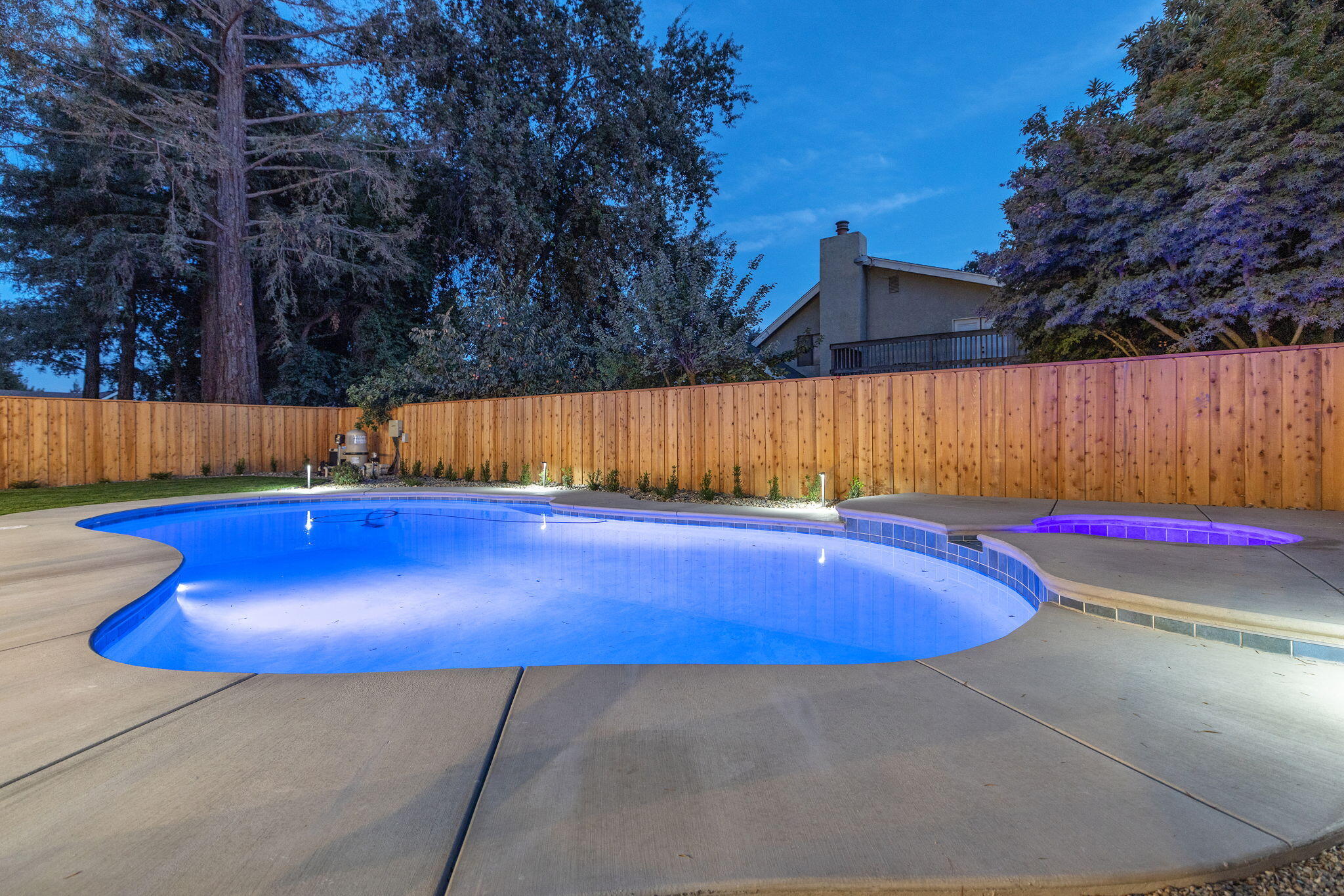 4121 W Grove Ct, Visalia, CA 93291