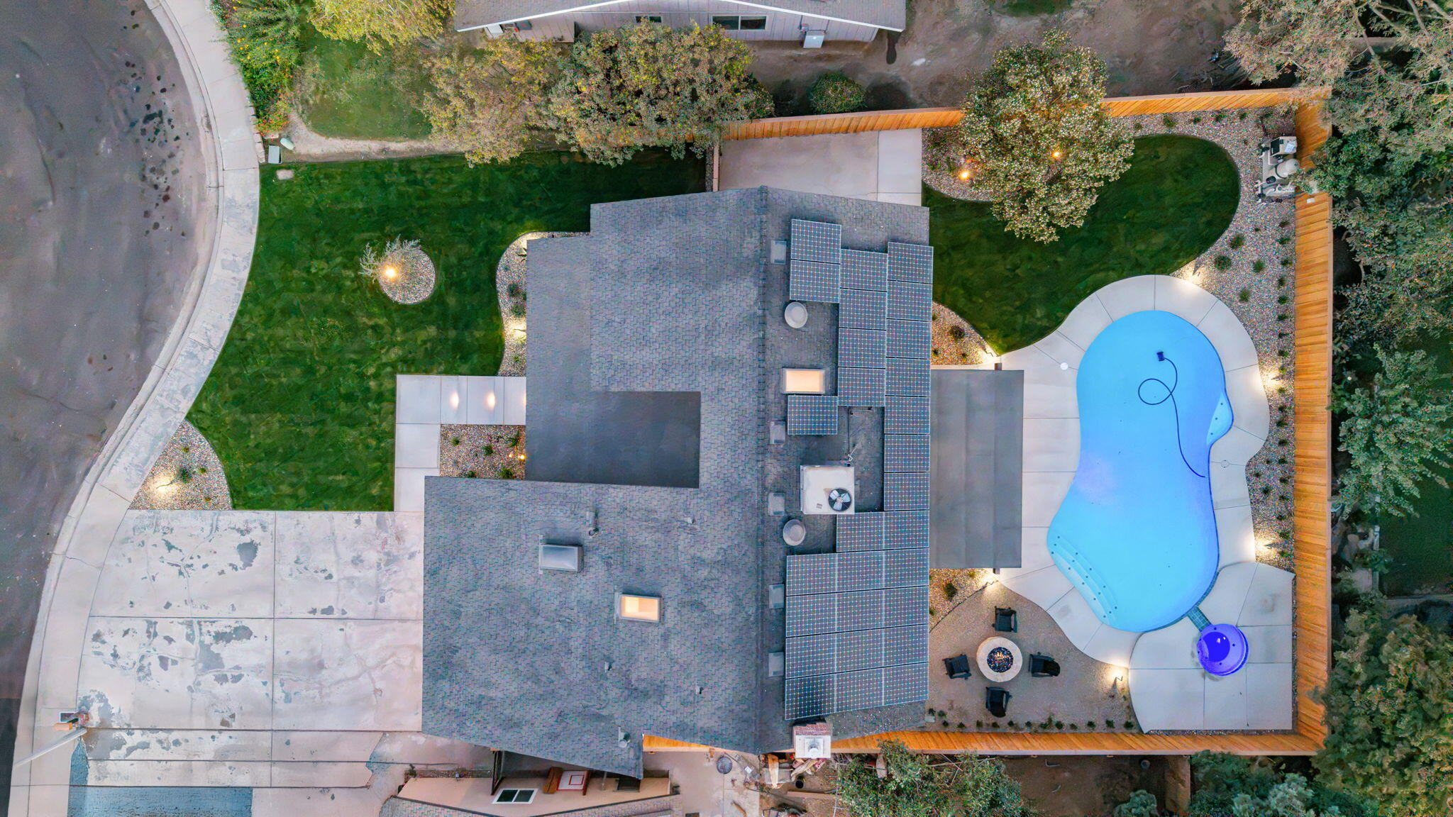 4121 W Grove Ct, Visalia, CA 93291