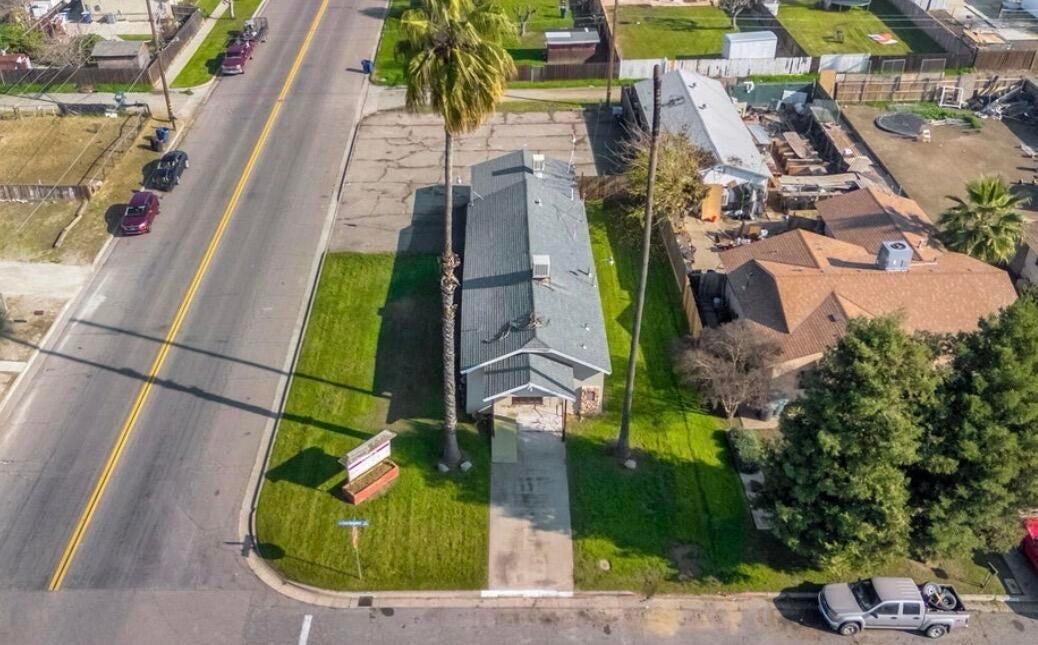 260 N Los Angeles St, Tulare, CA 93274