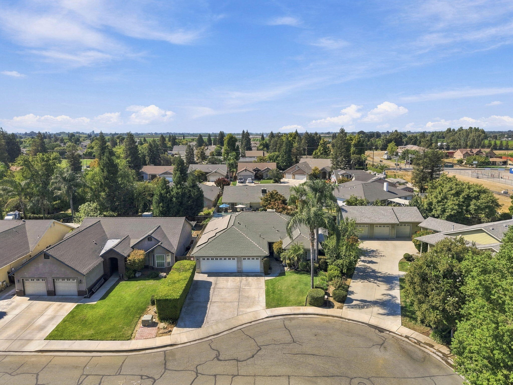 684 Rolling Hills Ct, Exeter, CA 93221