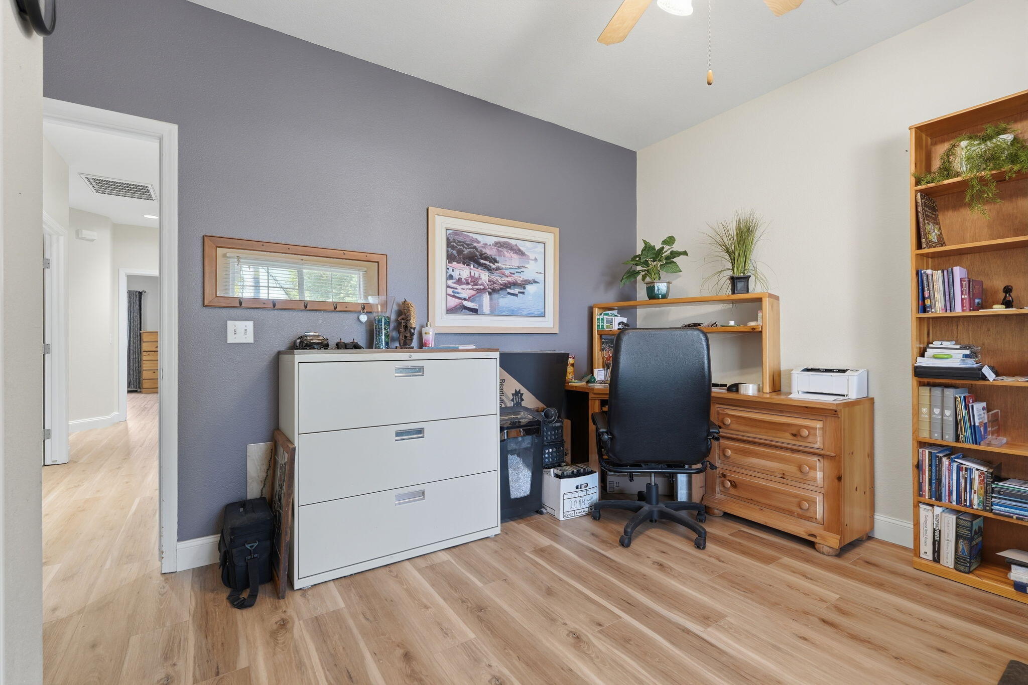 684 Rolling Hills Ct, Exeter, CA 93221