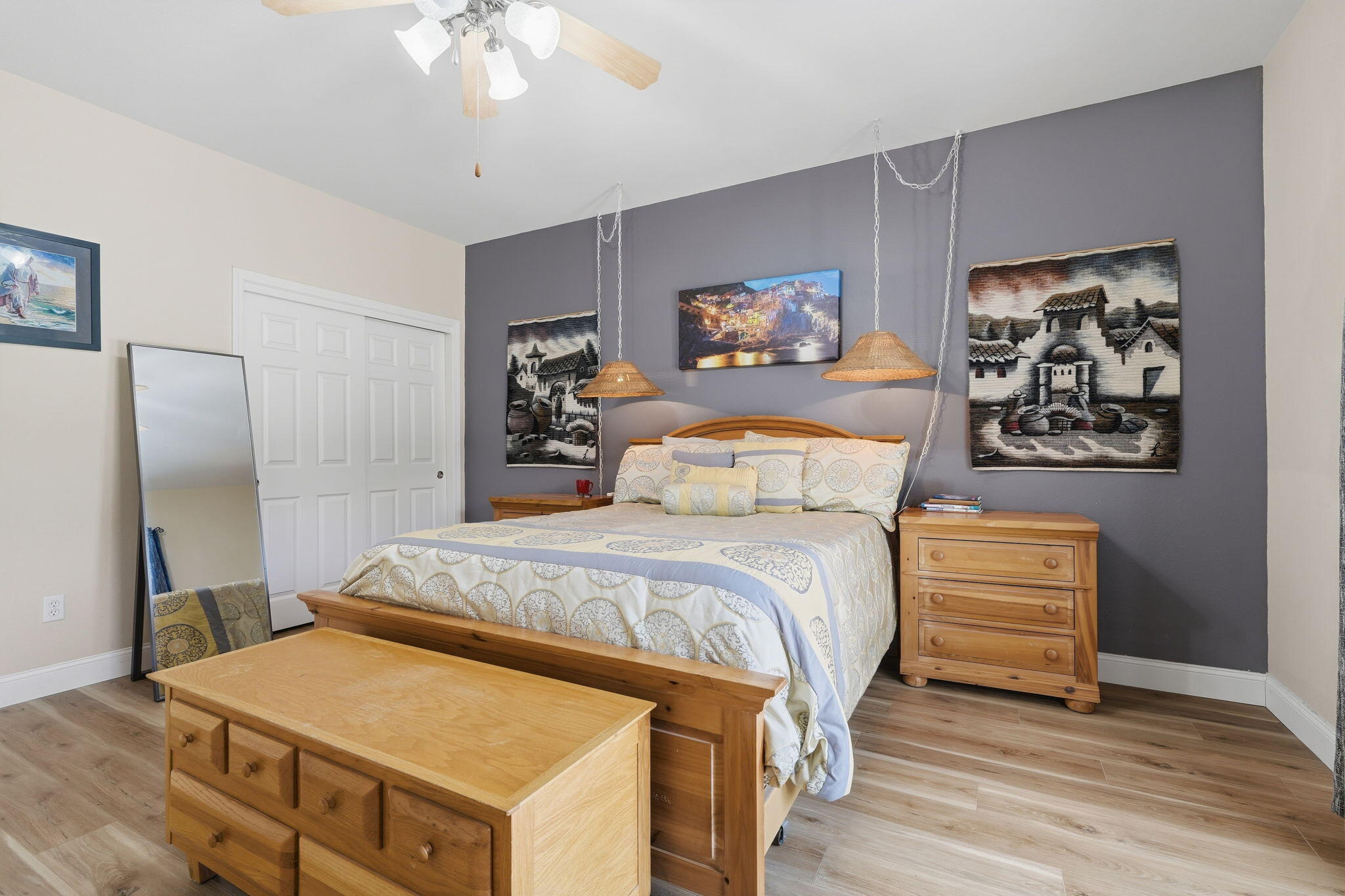 684 Rolling Hills Ct, Exeter, CA 93221