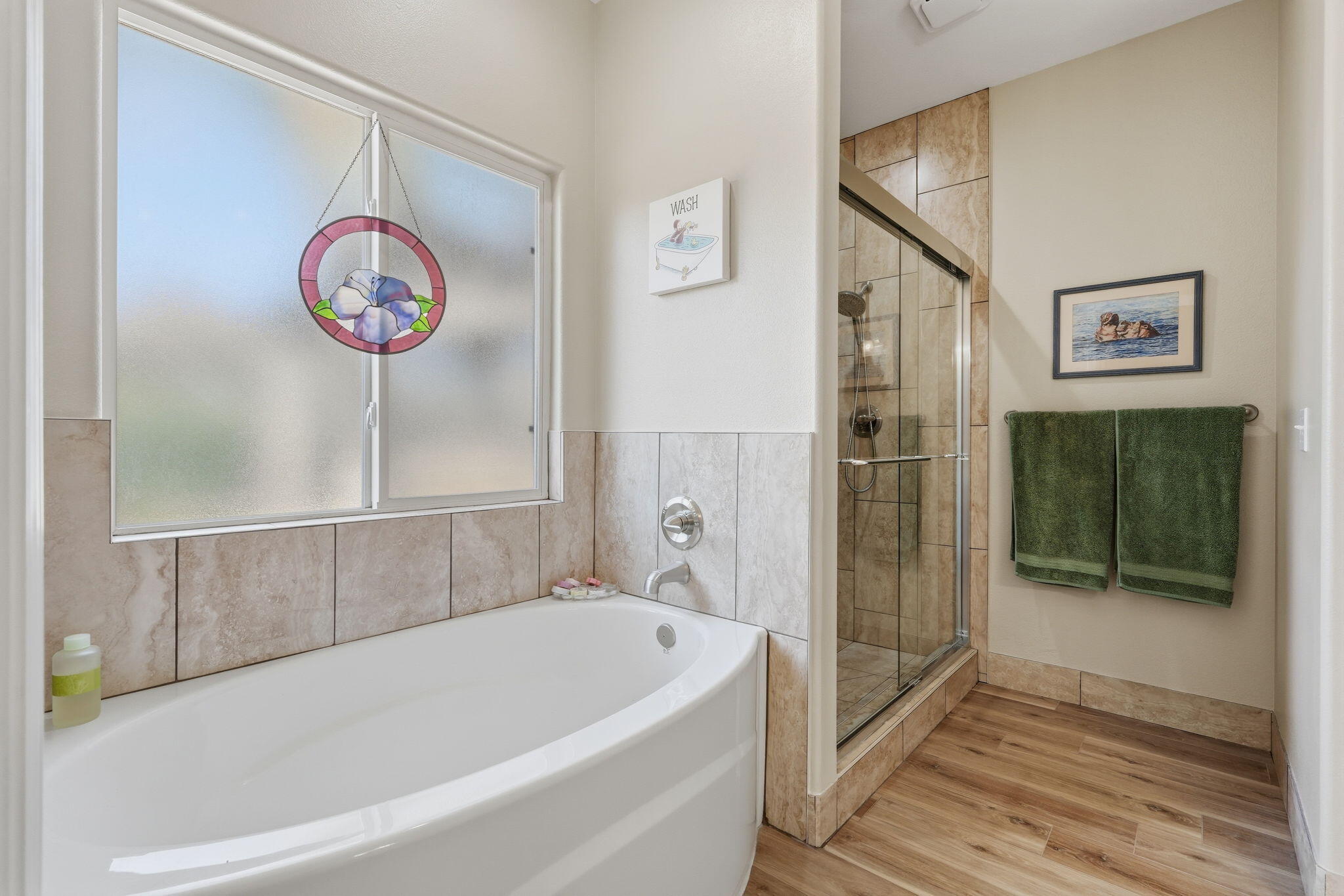 684 Rolling Hills Ct, Exeter, CA 93221