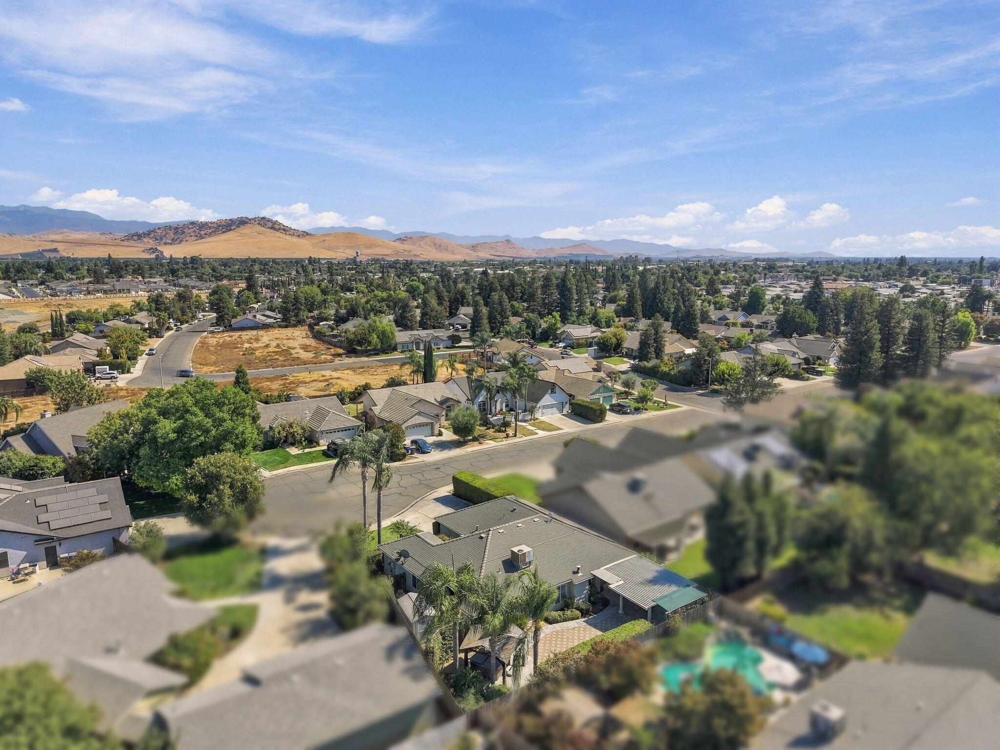 684 Rolling Hills Ct, Exeter, CA 93221