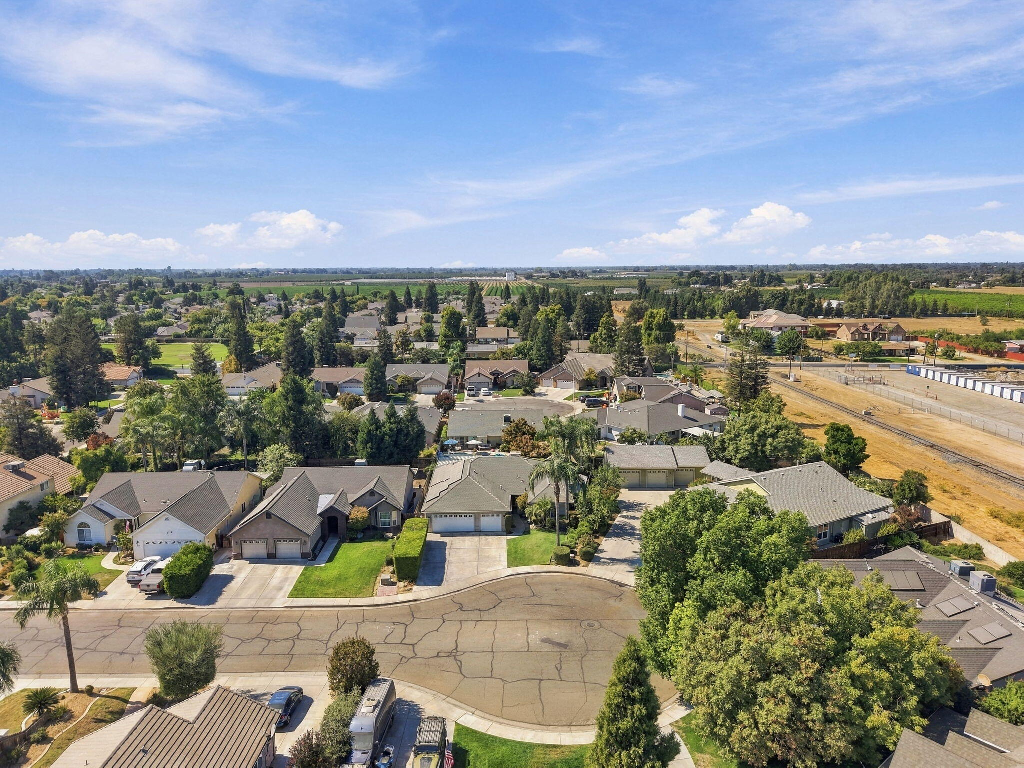684 Rolling Hills Ct, Exeter, CA 93221