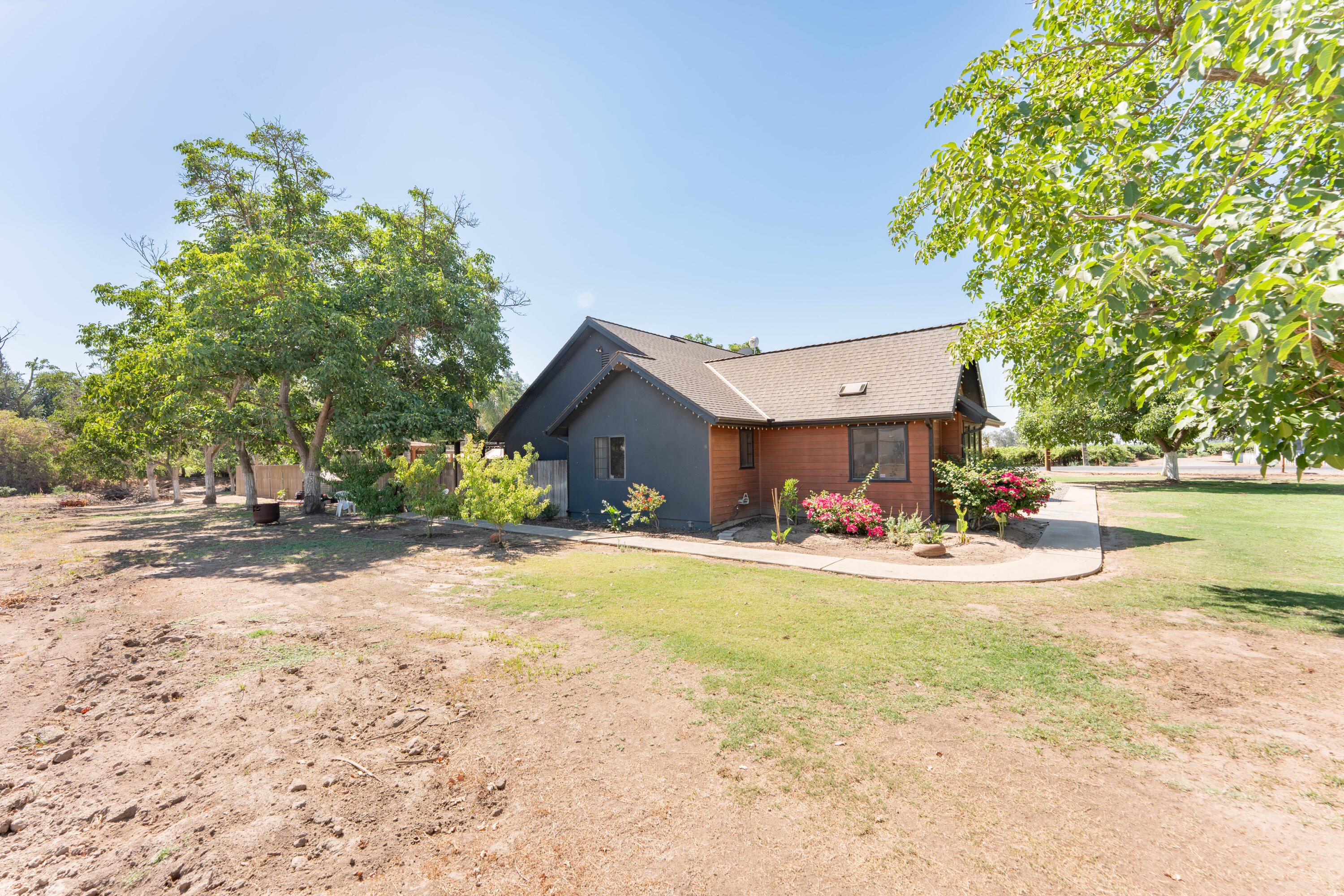 28821 Rd 168, Visalia, CA 93292