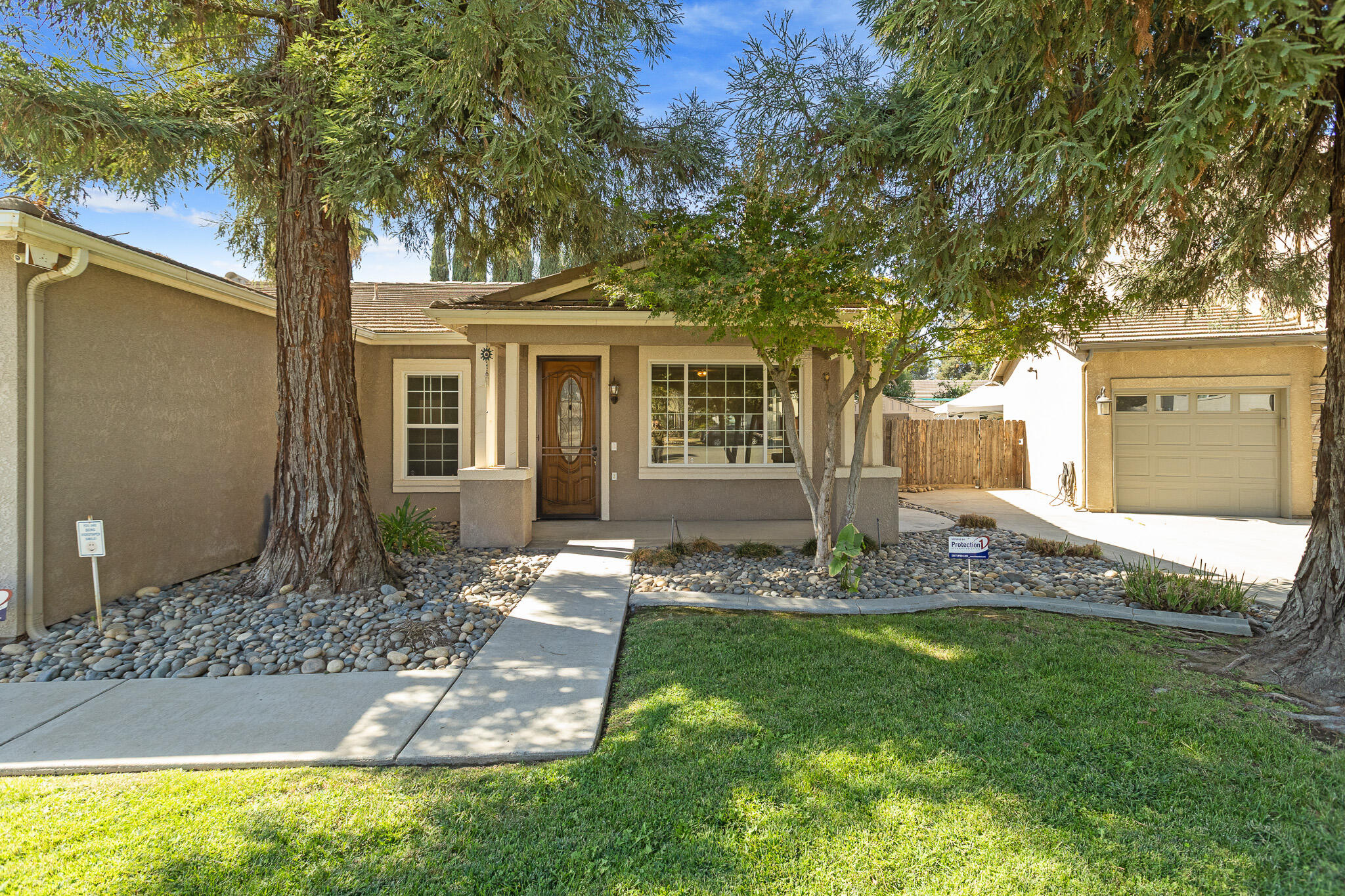 1663 Port Ct, Tulare, CA 93274