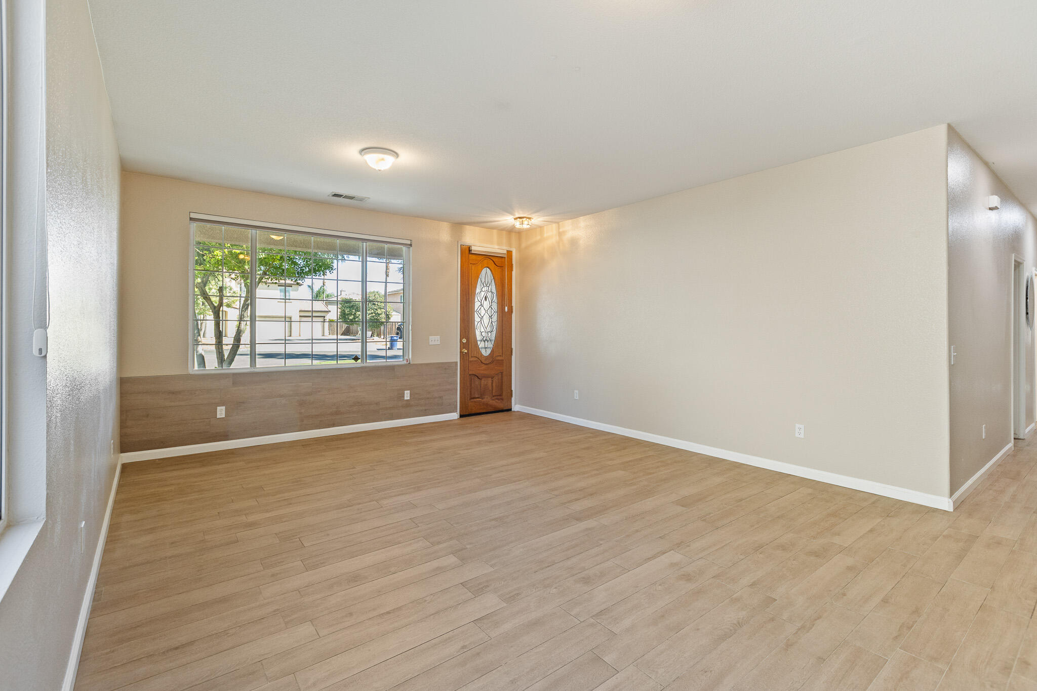 1663 Port Ct, Tulare, CA 93274