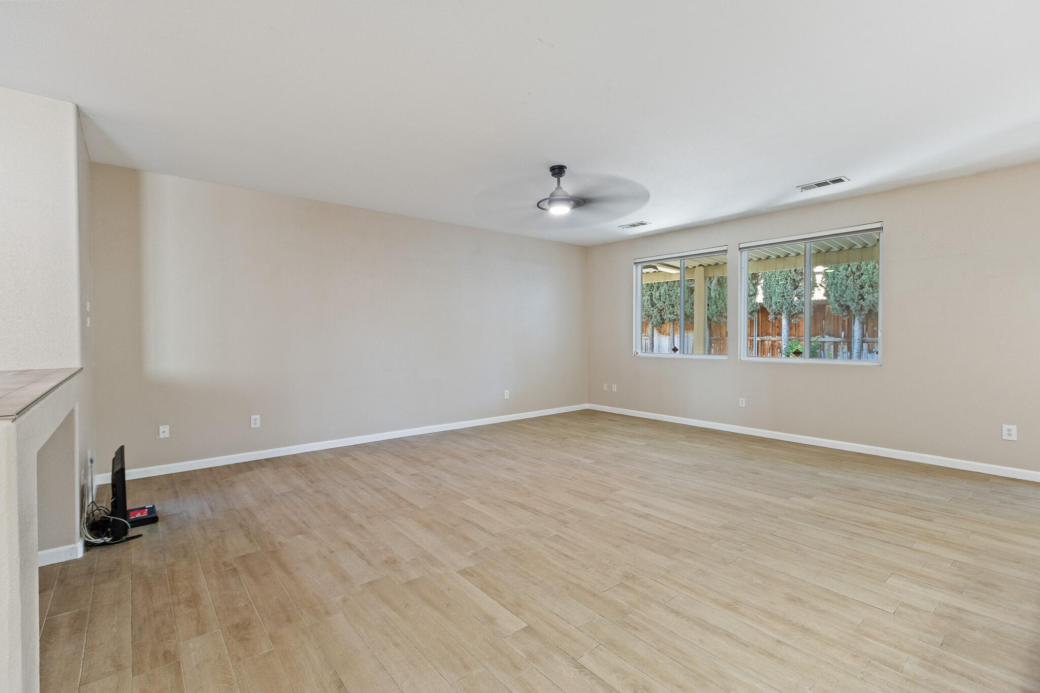 1663 Port Ct, Tulare, CA 93274