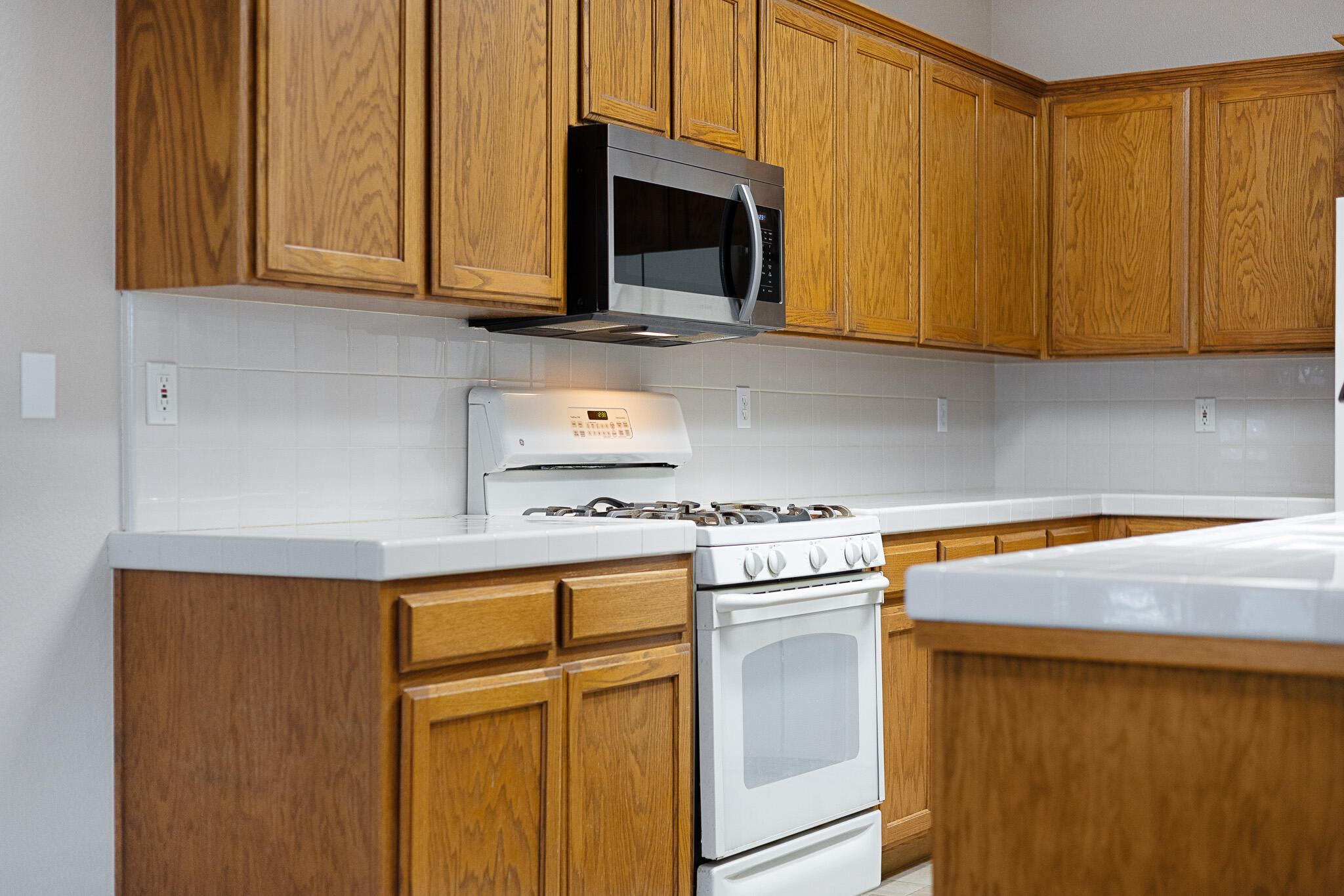 1663 Port Ct, Tulare, CA 93274
