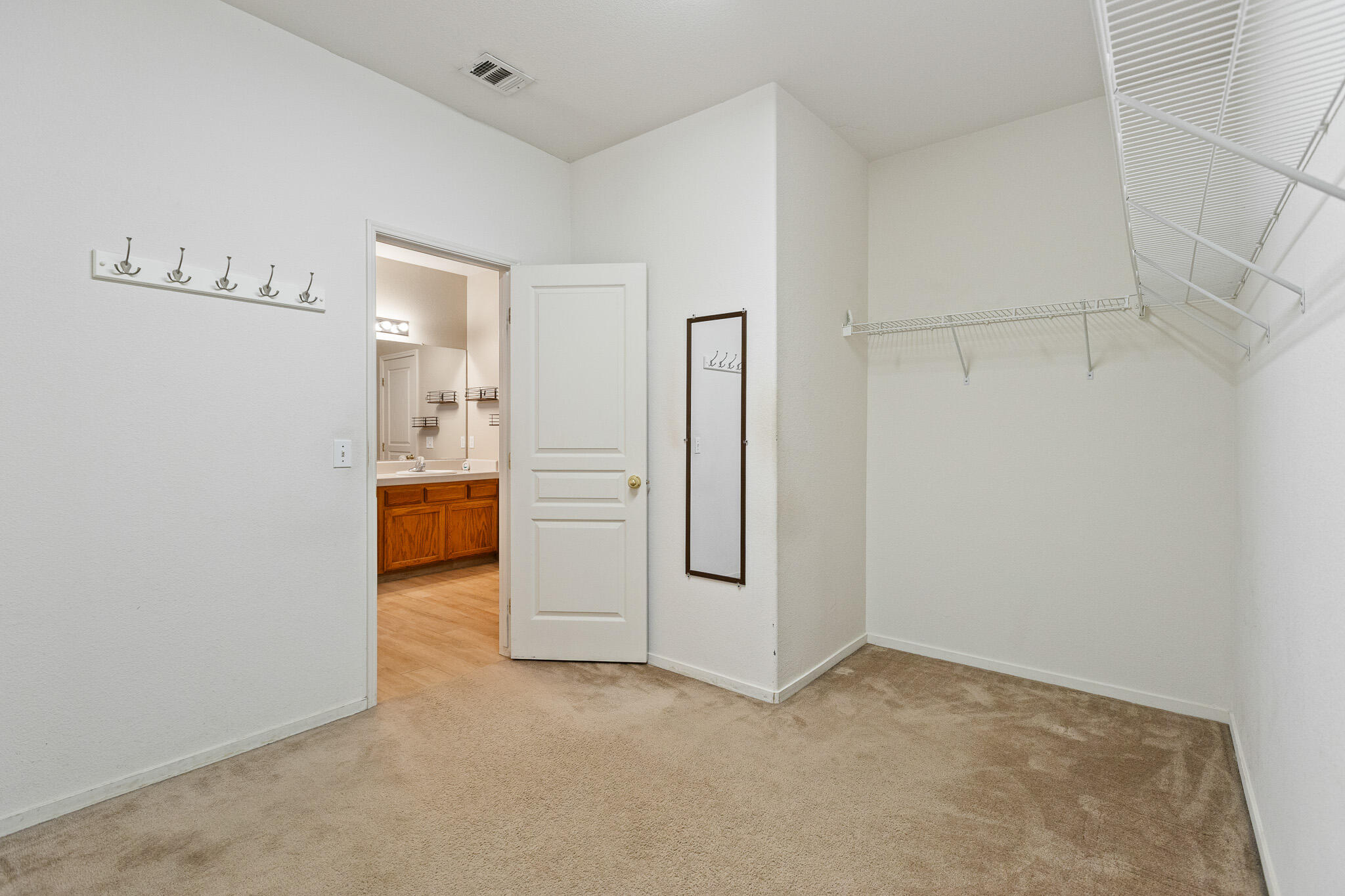 1663 Port Ct, Tulare, CA 93274