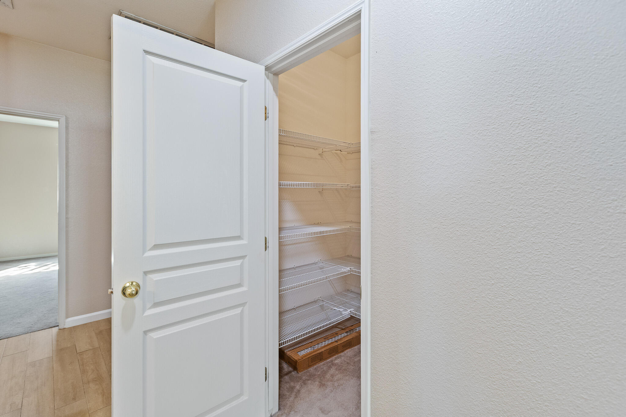 1663 Port Ct, Tulare, CA 93274