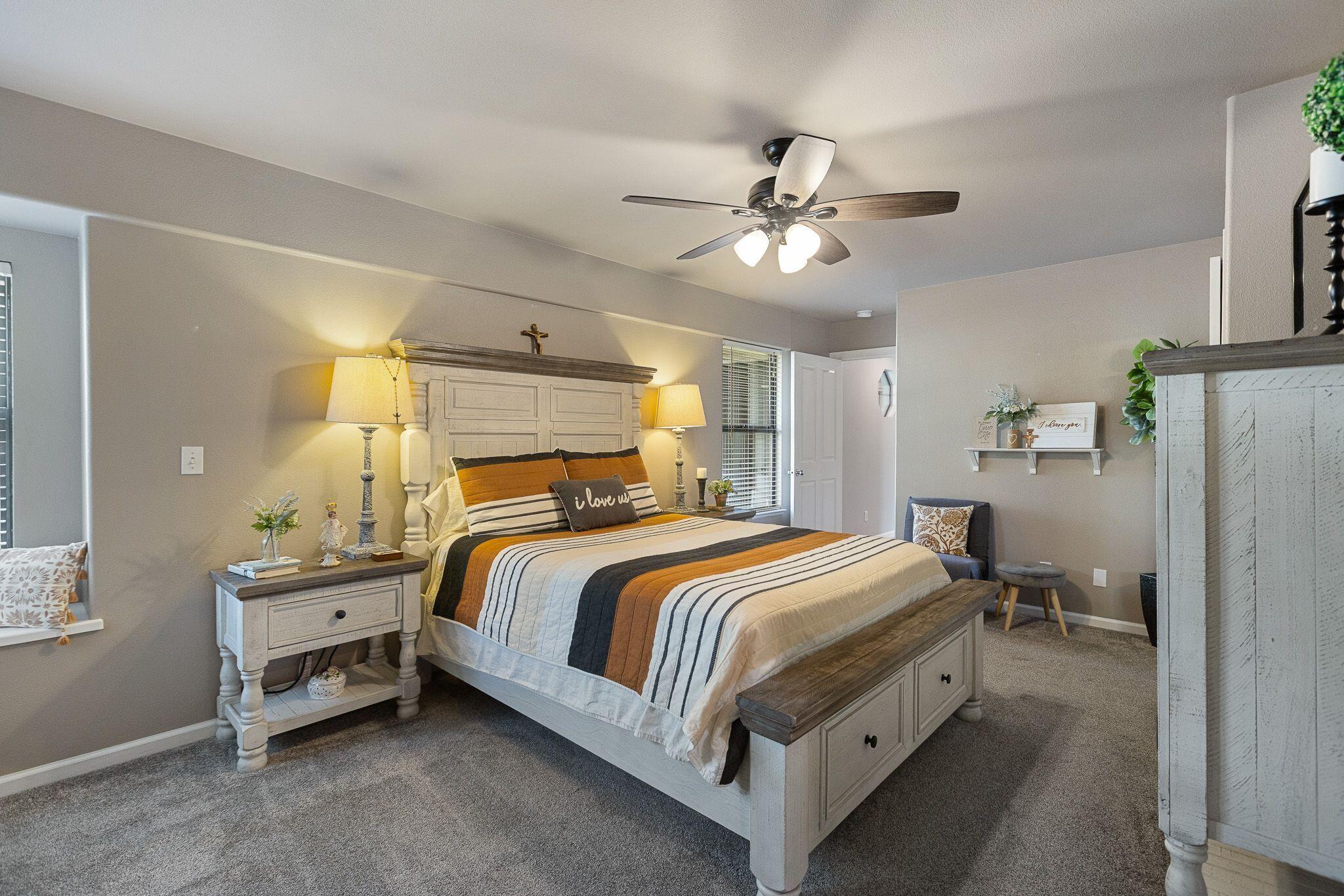 744 E San Joaquin Ave, Tulare, CA 93274