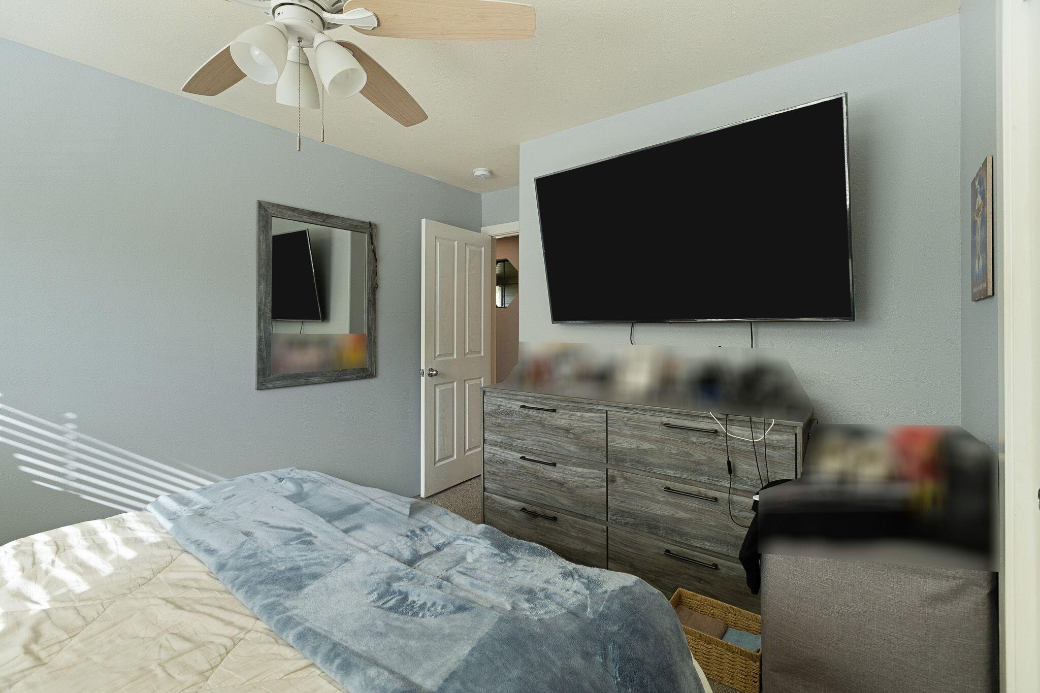 744 E San Joaquin Ave, Tulare, CA 93274