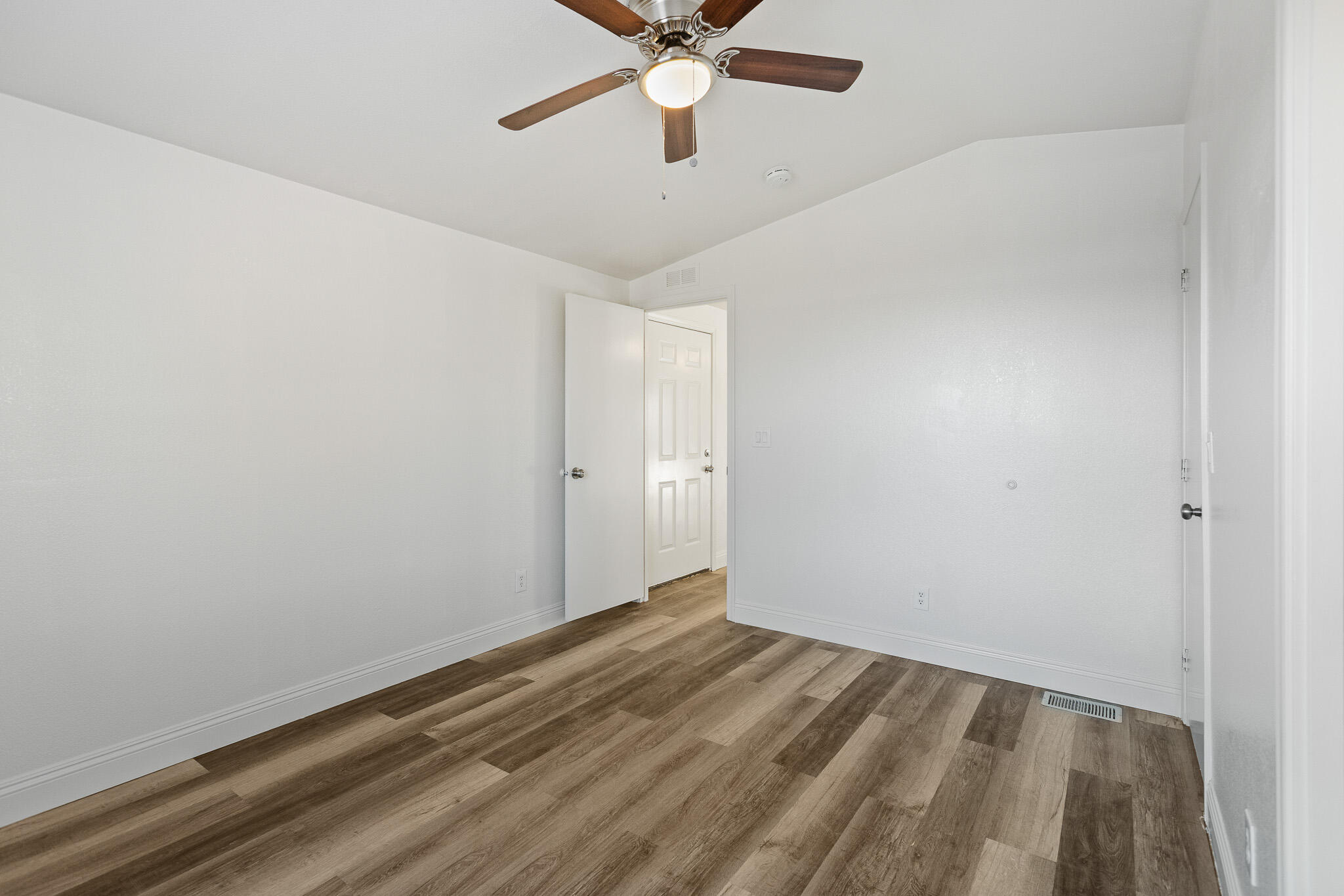 19630 Avenue 194, Strathmore, CA 93267