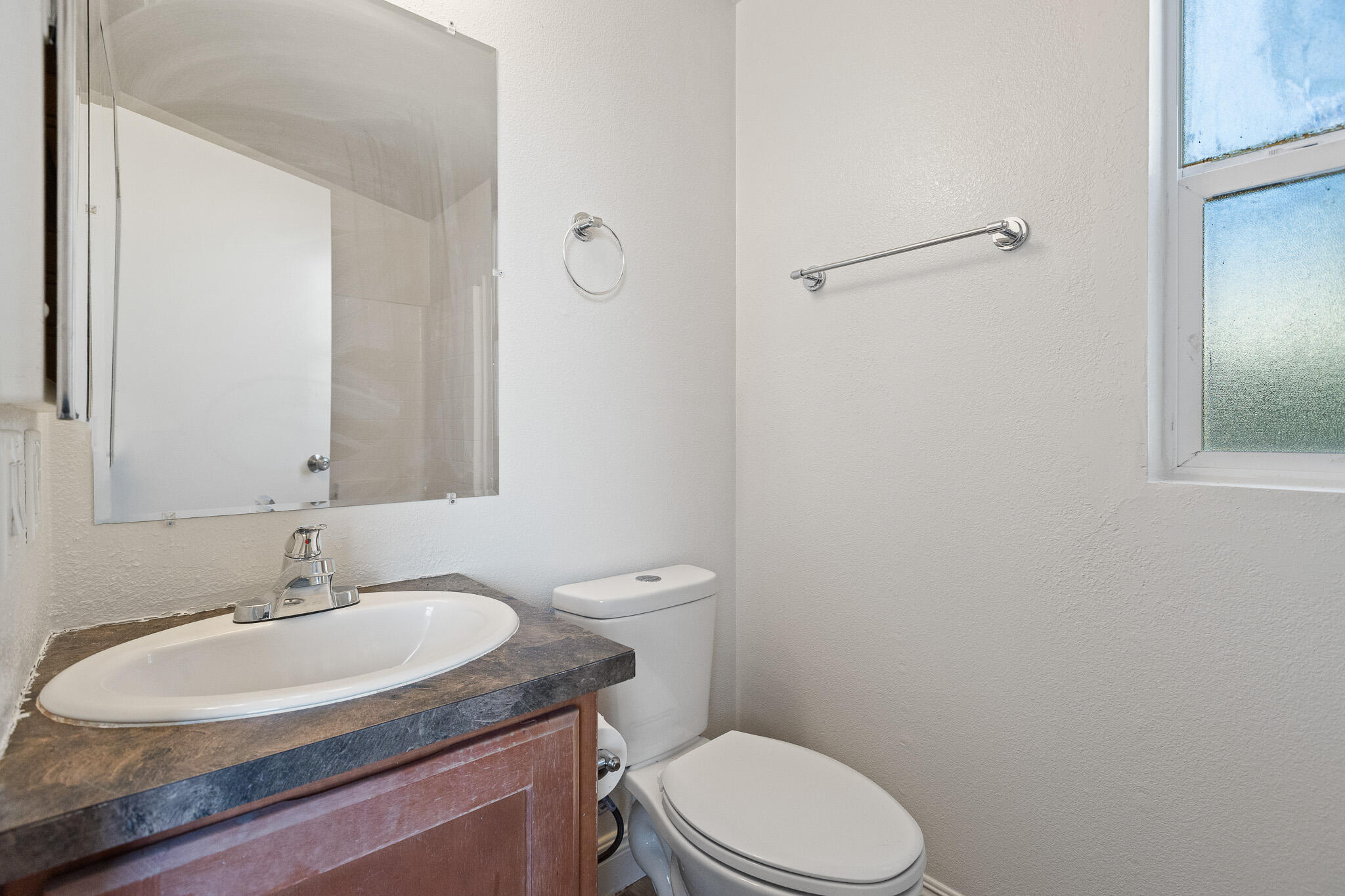 19630 Avenue 194, Strathmore, CA 93267