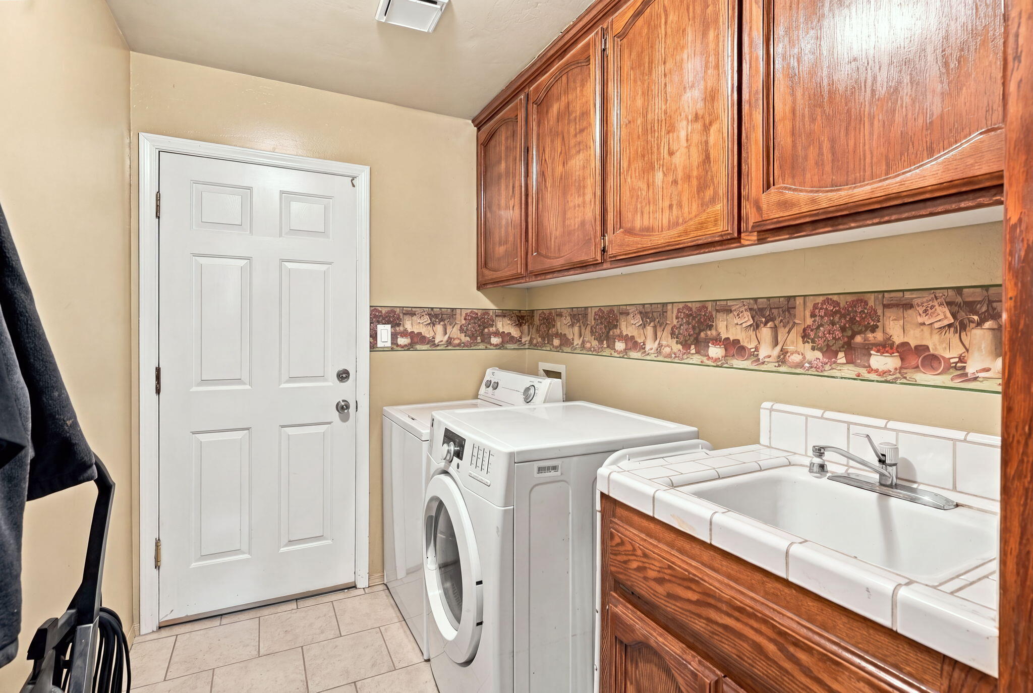 11119 NW Quadrille Ct, Bakersfield, CA 93312