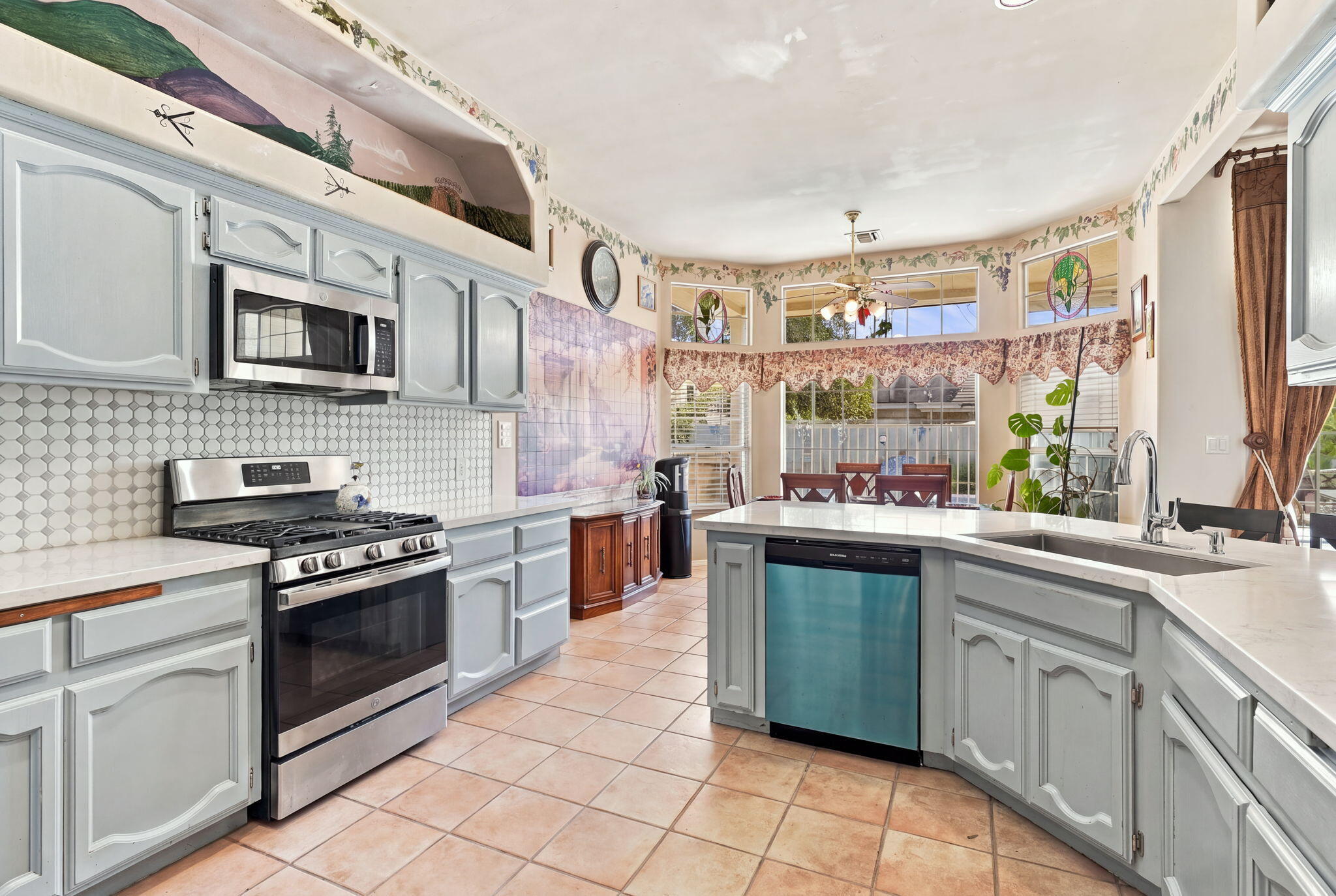 11119 NW Quadrille Ct, Bakersfield, CA 93312