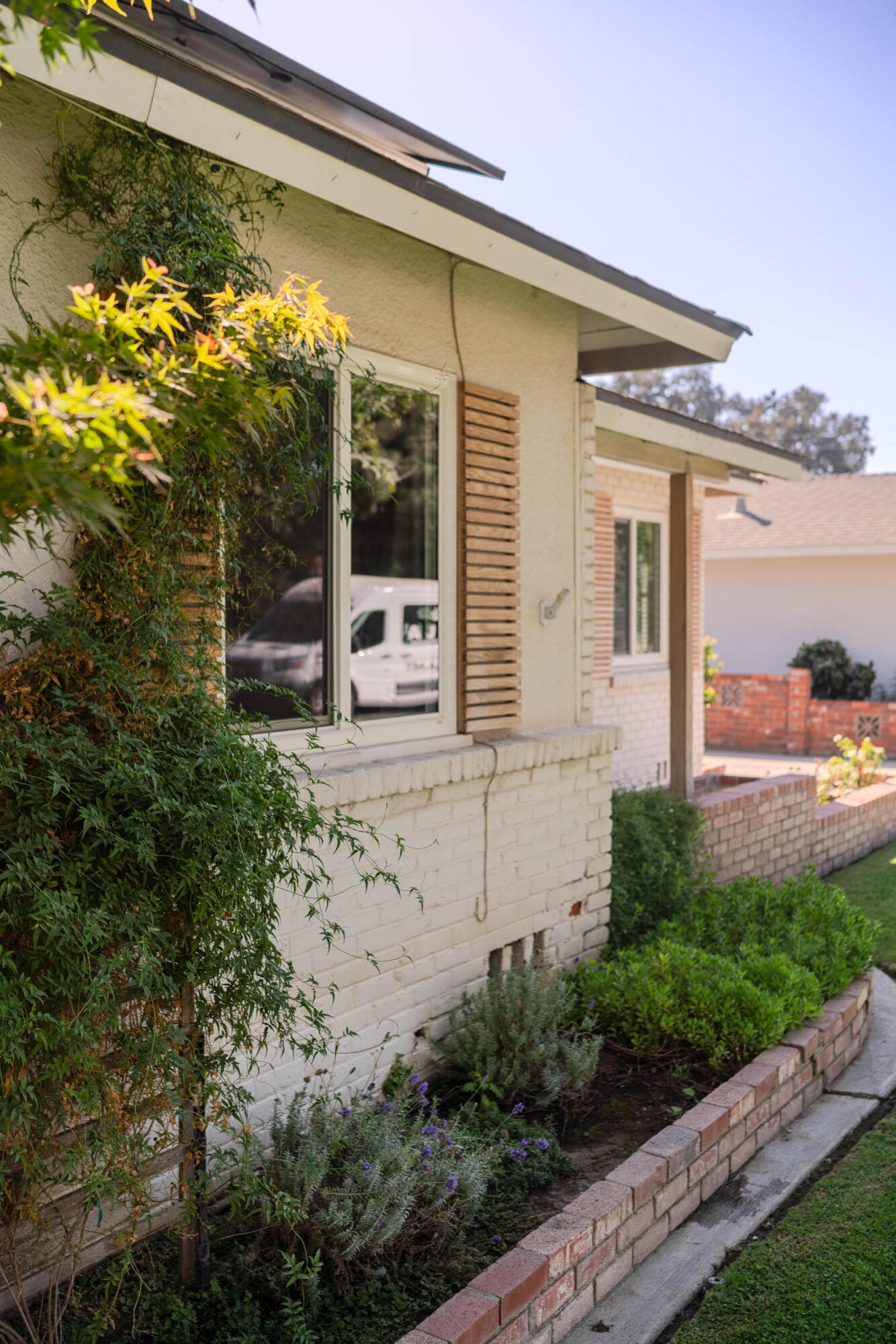 904 S Oak Park, Visalia, CA 93277