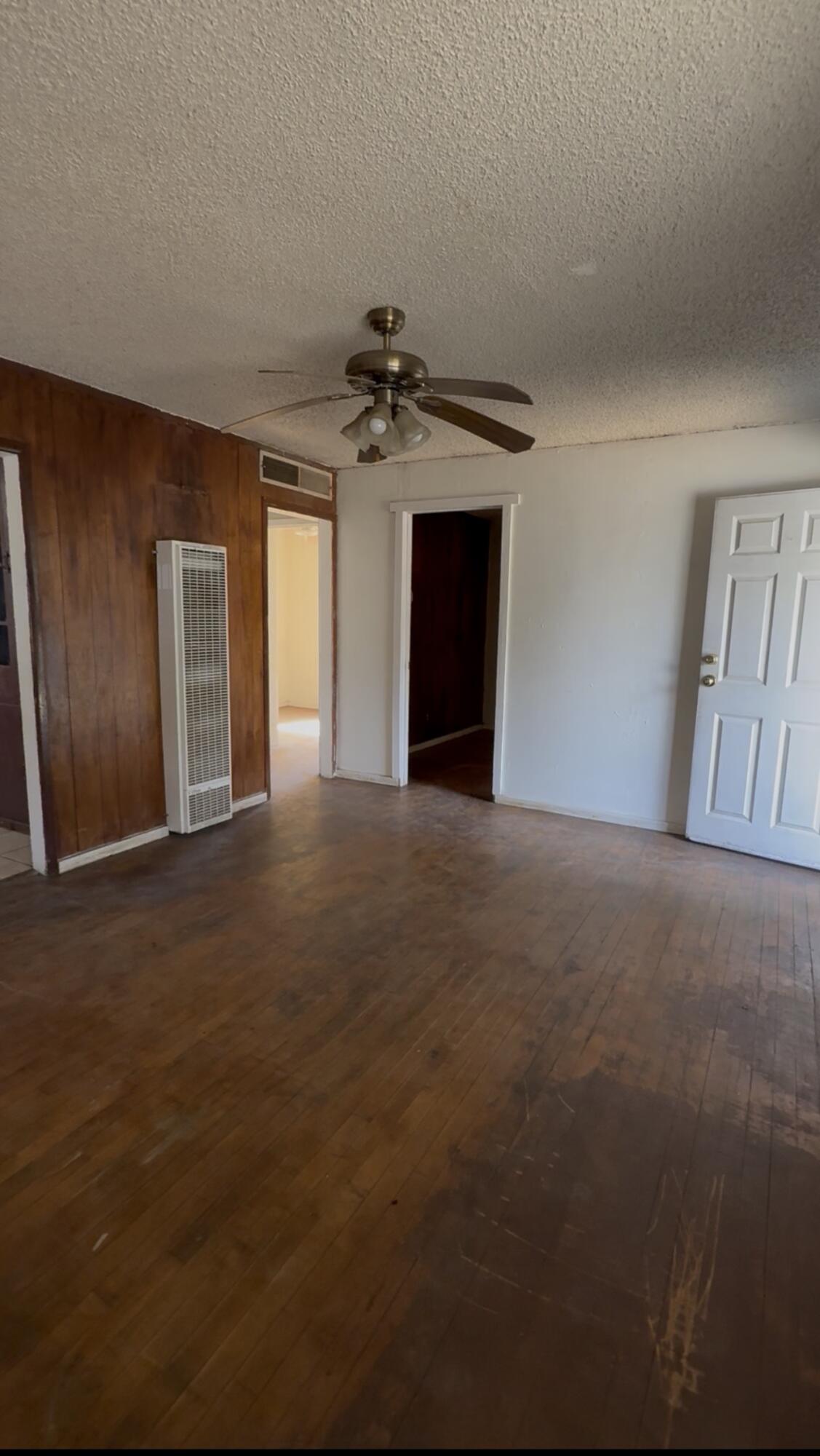 230 S Cottage St, Porterville, CA 93257