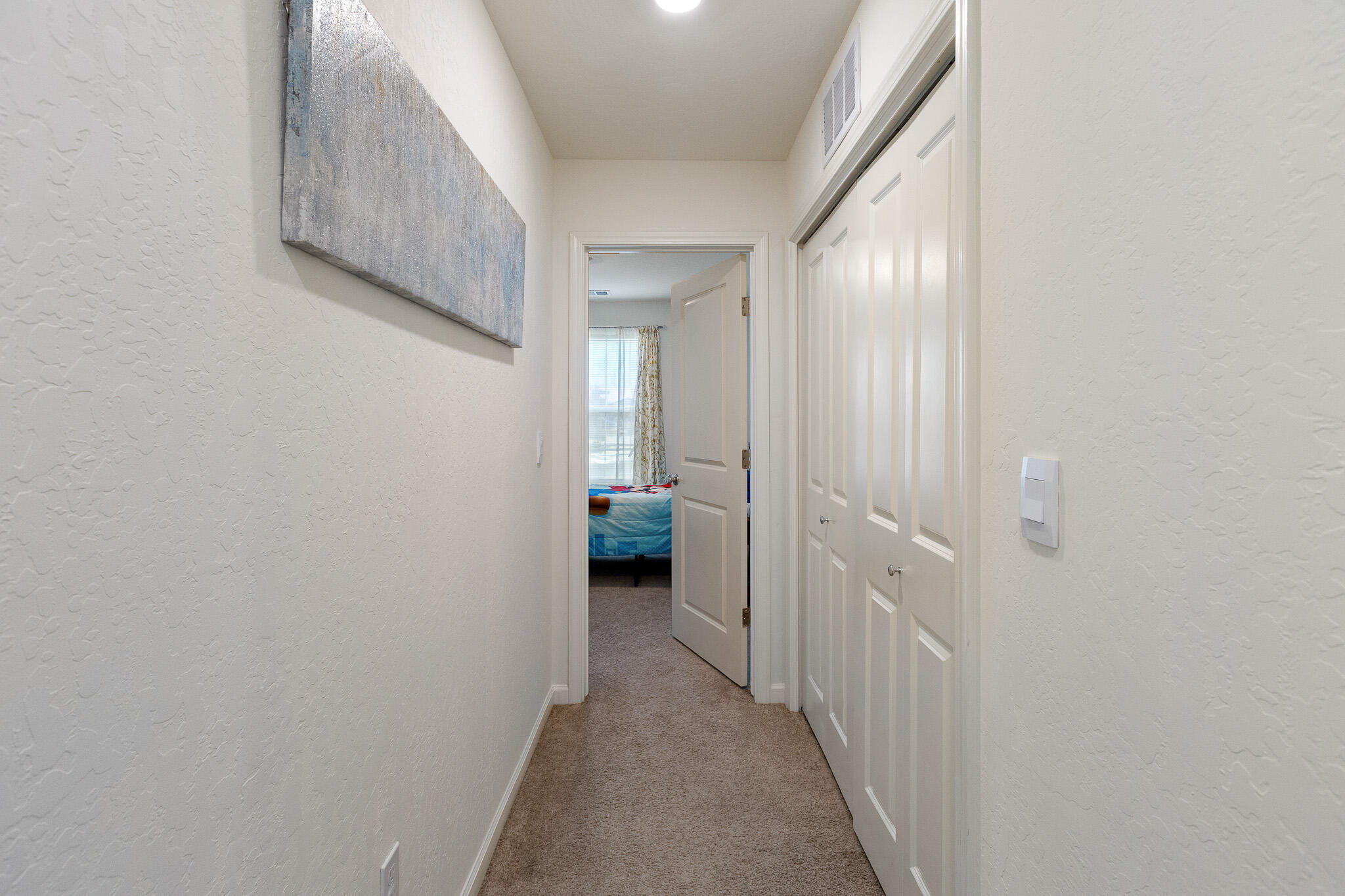562 W Greenwood Ave, Woodlake, CA 93286