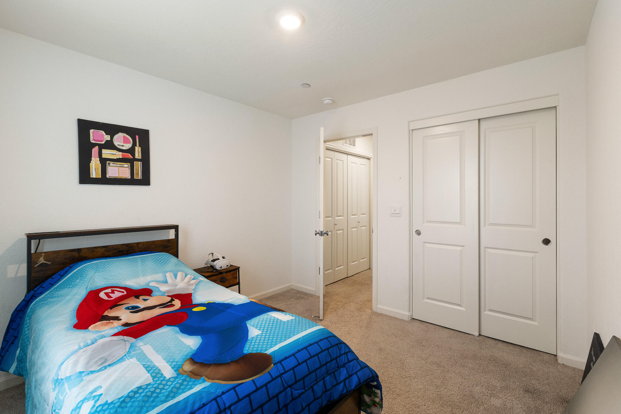 562 W Greenwood Ave, Woodlake, CA 93286