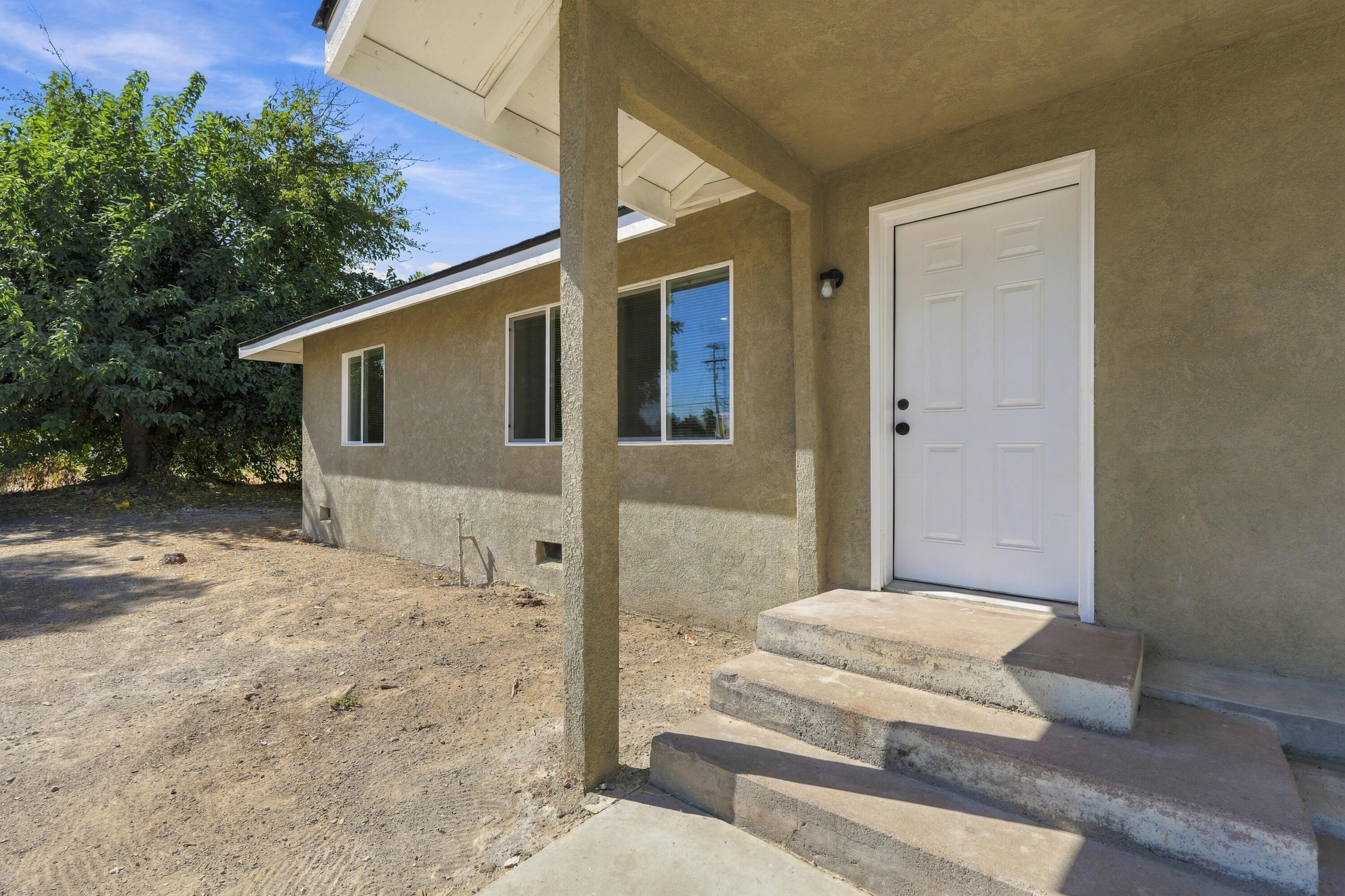 75 N Villa St, Porterville, CA 93257