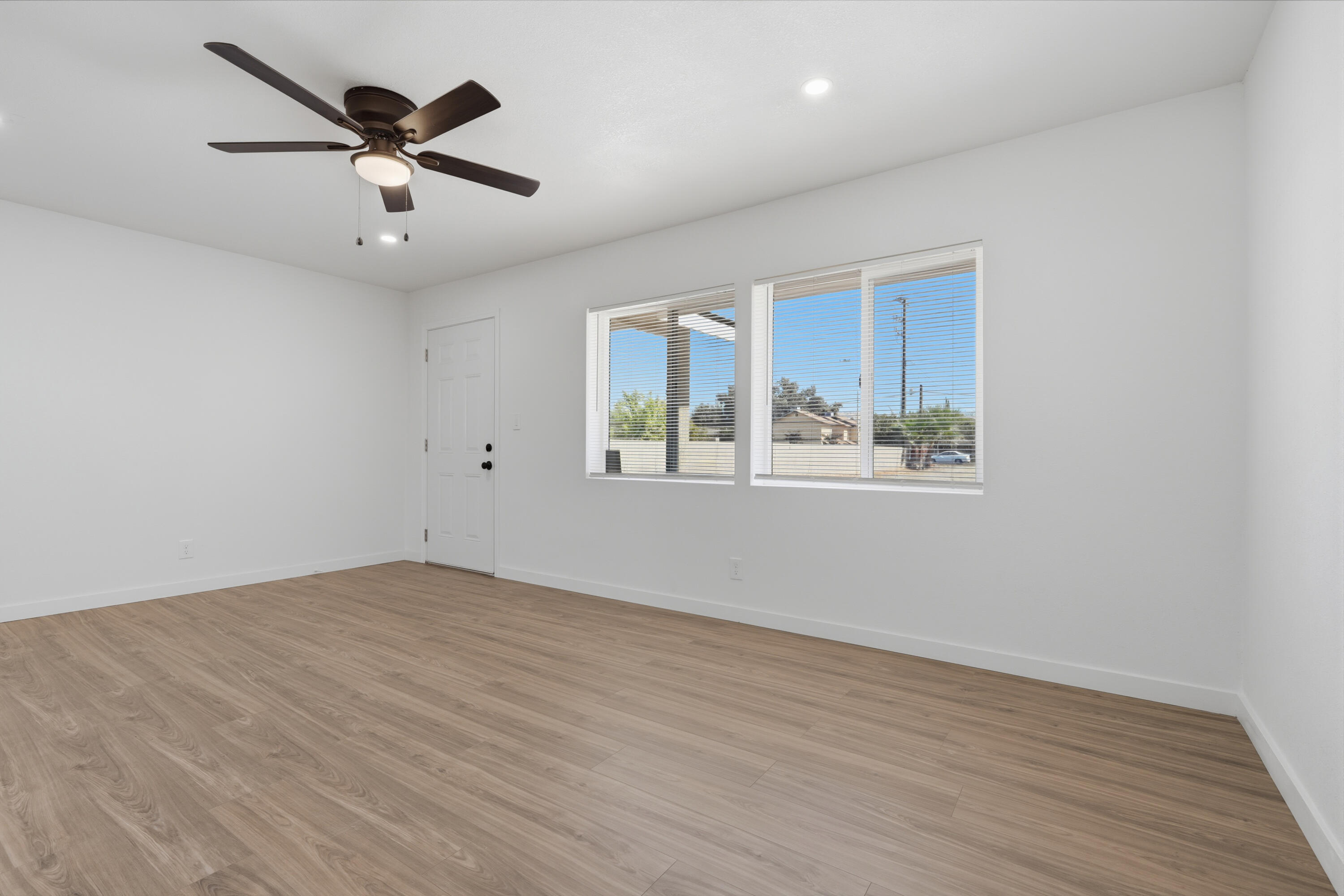 75 N Villa St, Porterville, CA 93257