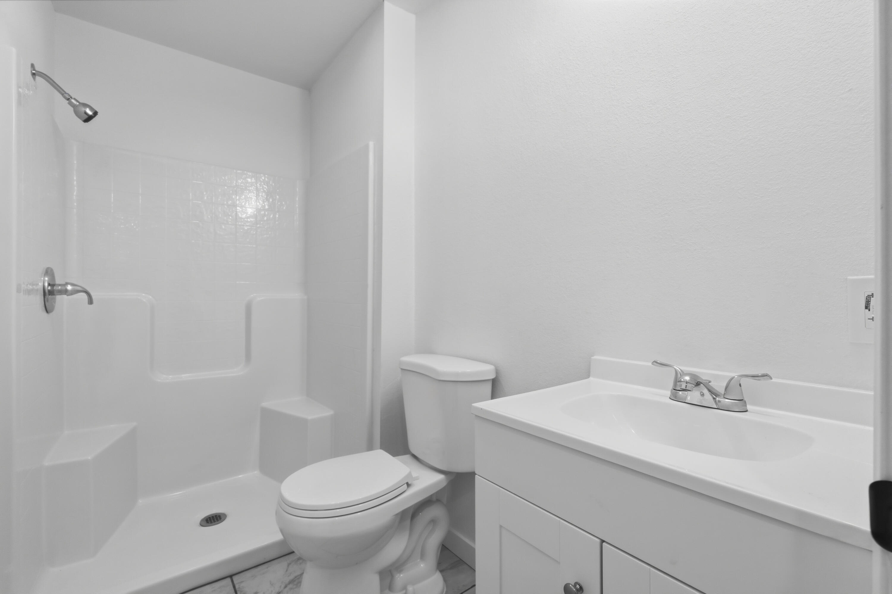 75 N Villa St, Porterville, CA 93257